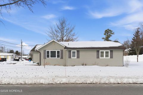 Homes For Sale - 201 Commonwealth Boulevard<br/> Manchester, NJ 08759