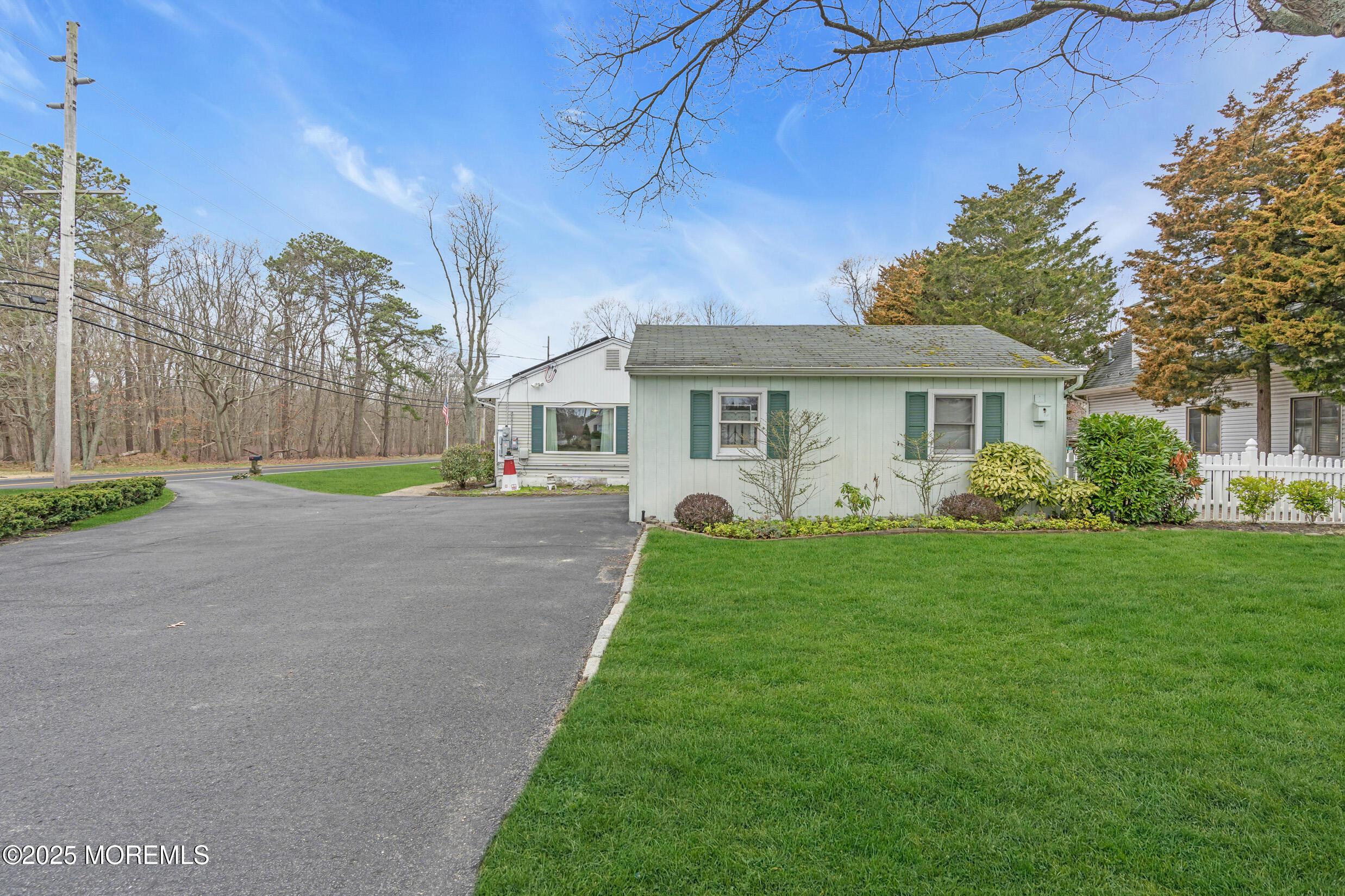 404 Adamston Road, Brick, New Jersey image 4