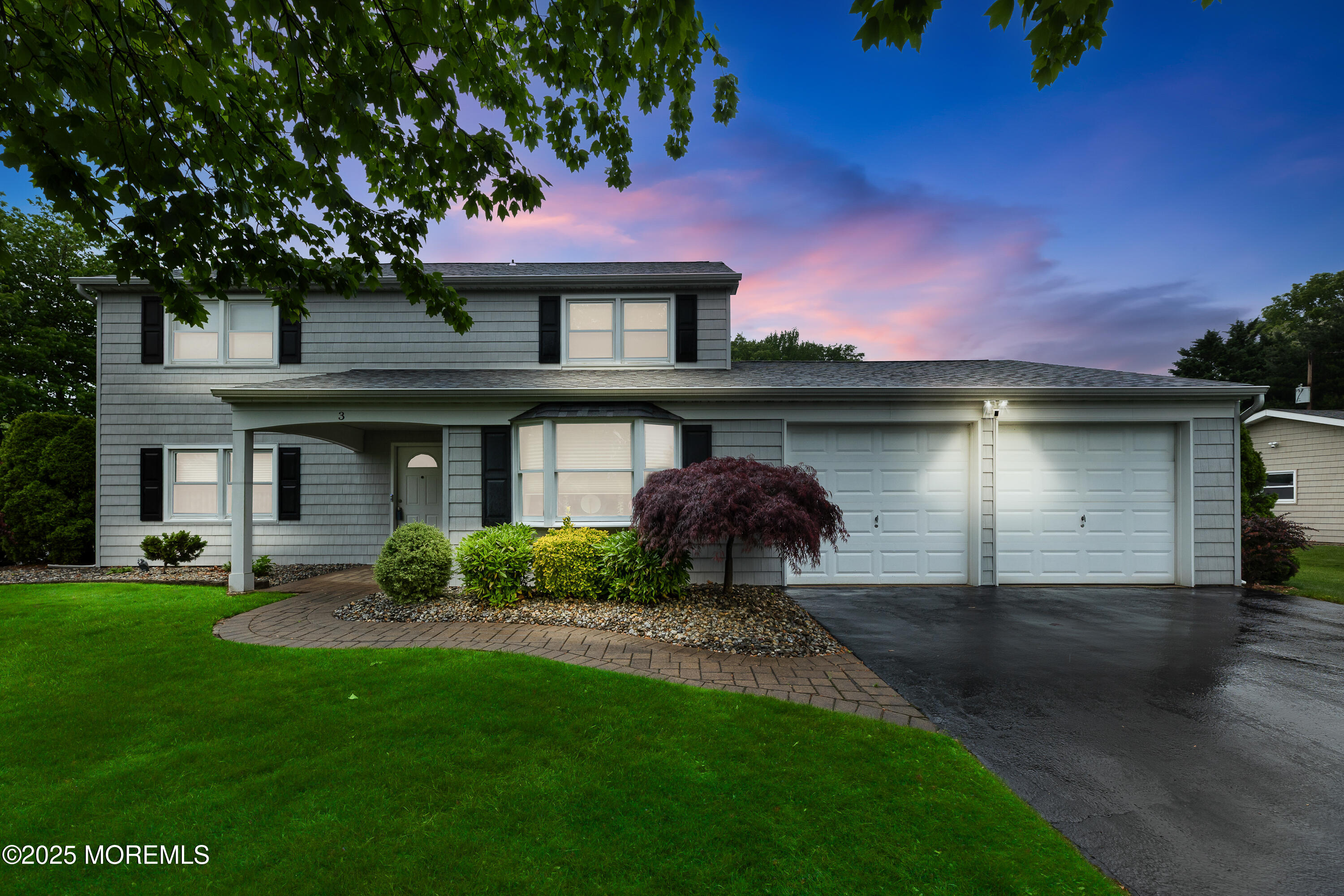 3 North Circle, Aberdeen, New Jersey image 1