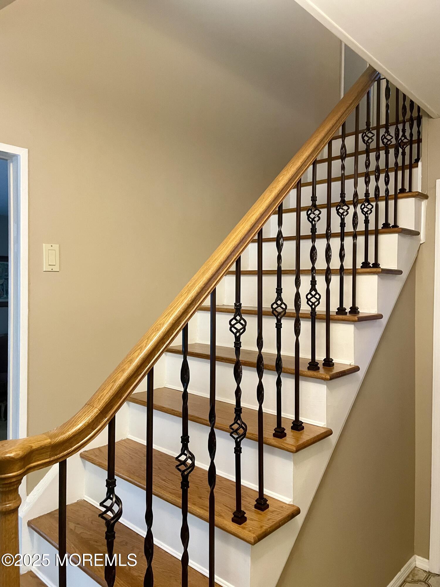 3 North Circle, Aberdeen, New Jersey image 17