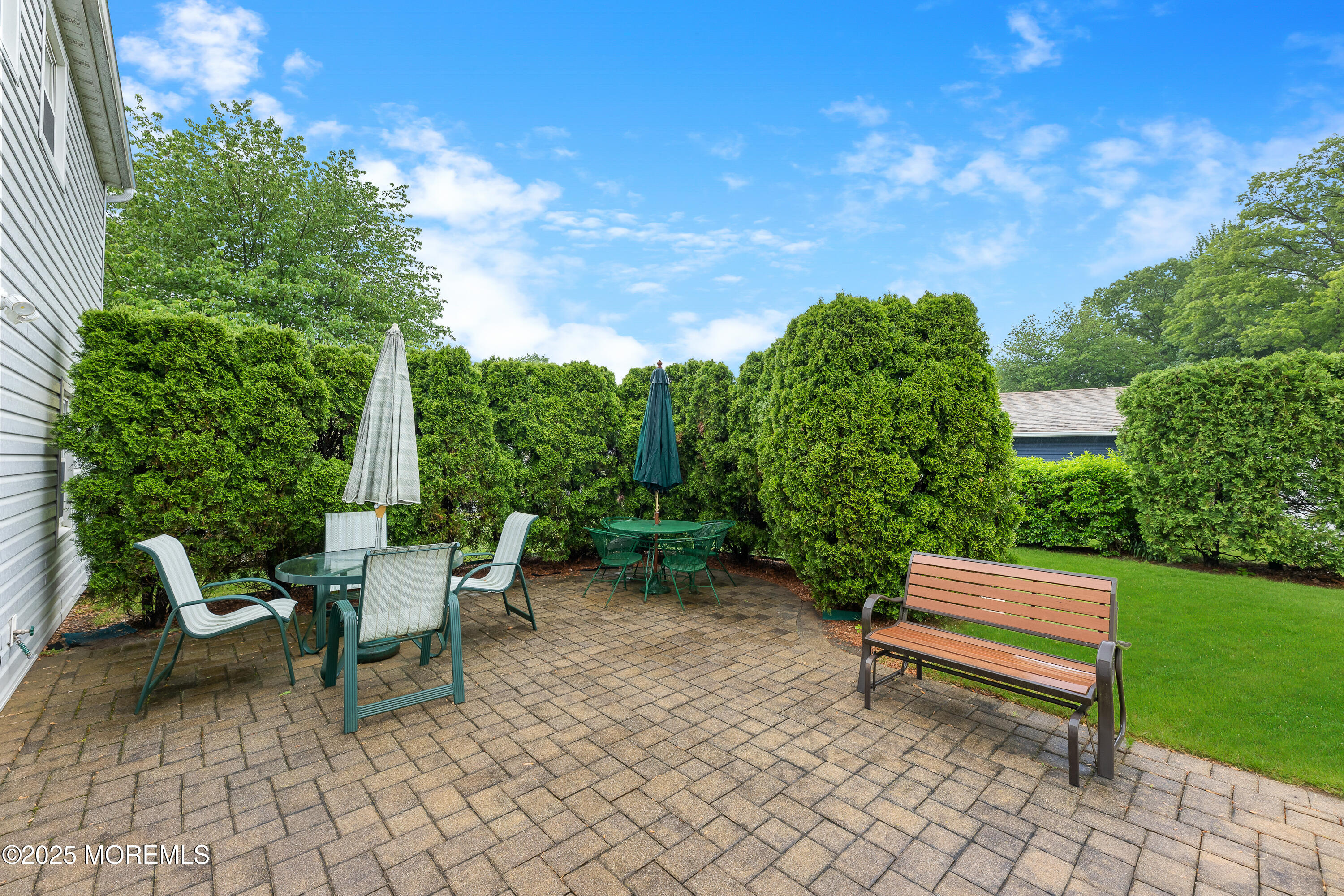 3 North Circle, Aberdeen, New Jersey image 11