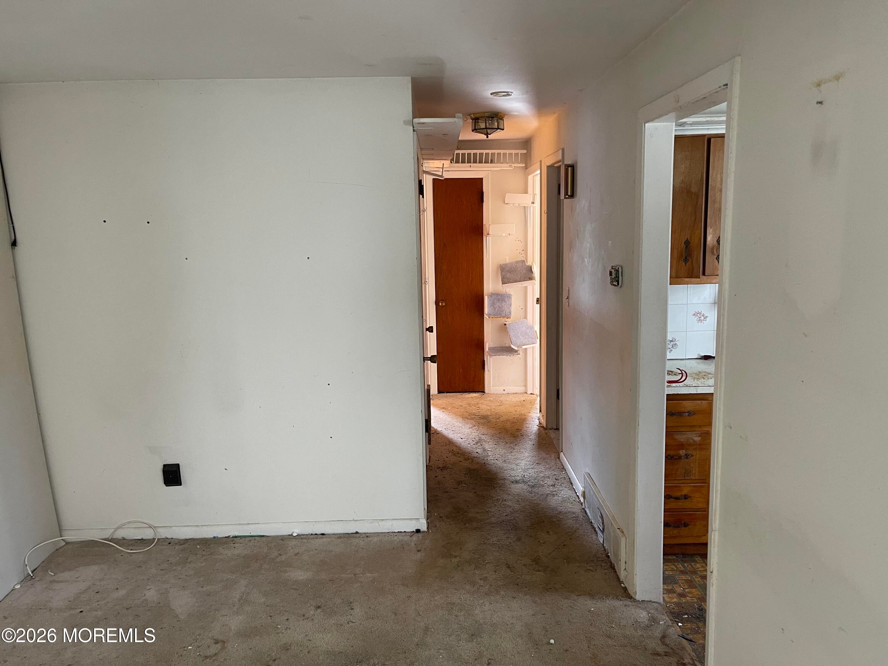 547 Oak Terrace