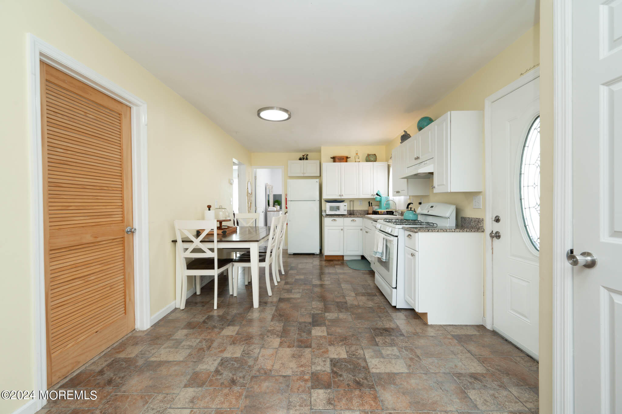 10 W Thames Road, Little Egg Harbor, New Jersey image 5