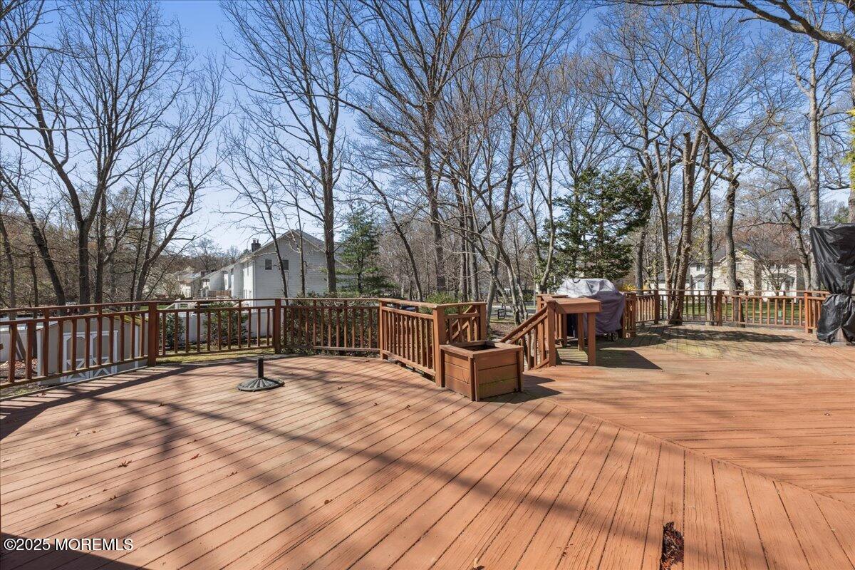 1 Wendi Way, Manalapan, New Jersey image 38