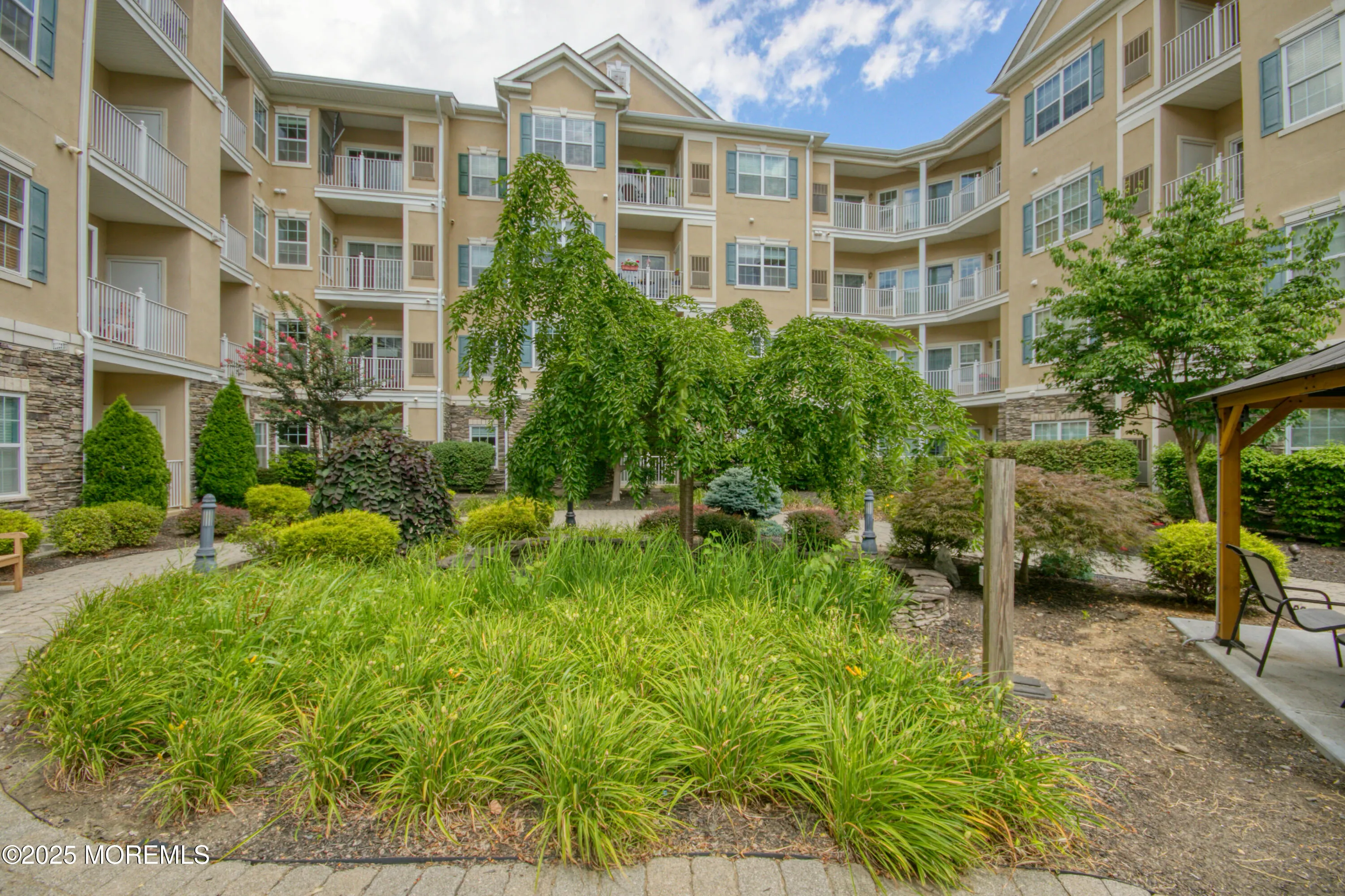 East Brunswick, New Jersey 08816, United States, 2 Bedrooms Bedrooms, ,2 BathroomsBathrooms,Residential,Coming Soon,177272