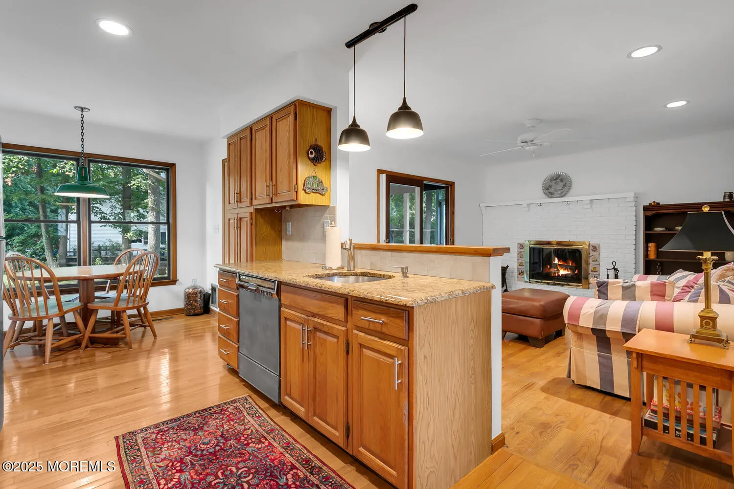 Little Silver, New Jersey 07739, United States, 3 Bedrooms Bedrooms, ,2 BathroomsBathrooms,Residential,Pending,207764