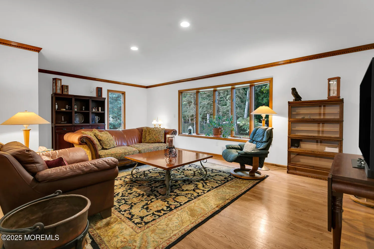 Little Silver, New Jersey 07739, United States, 3 Bedrooms Bedrooms, ,2 BathroomsBathrooms,Residential,Pending,207764