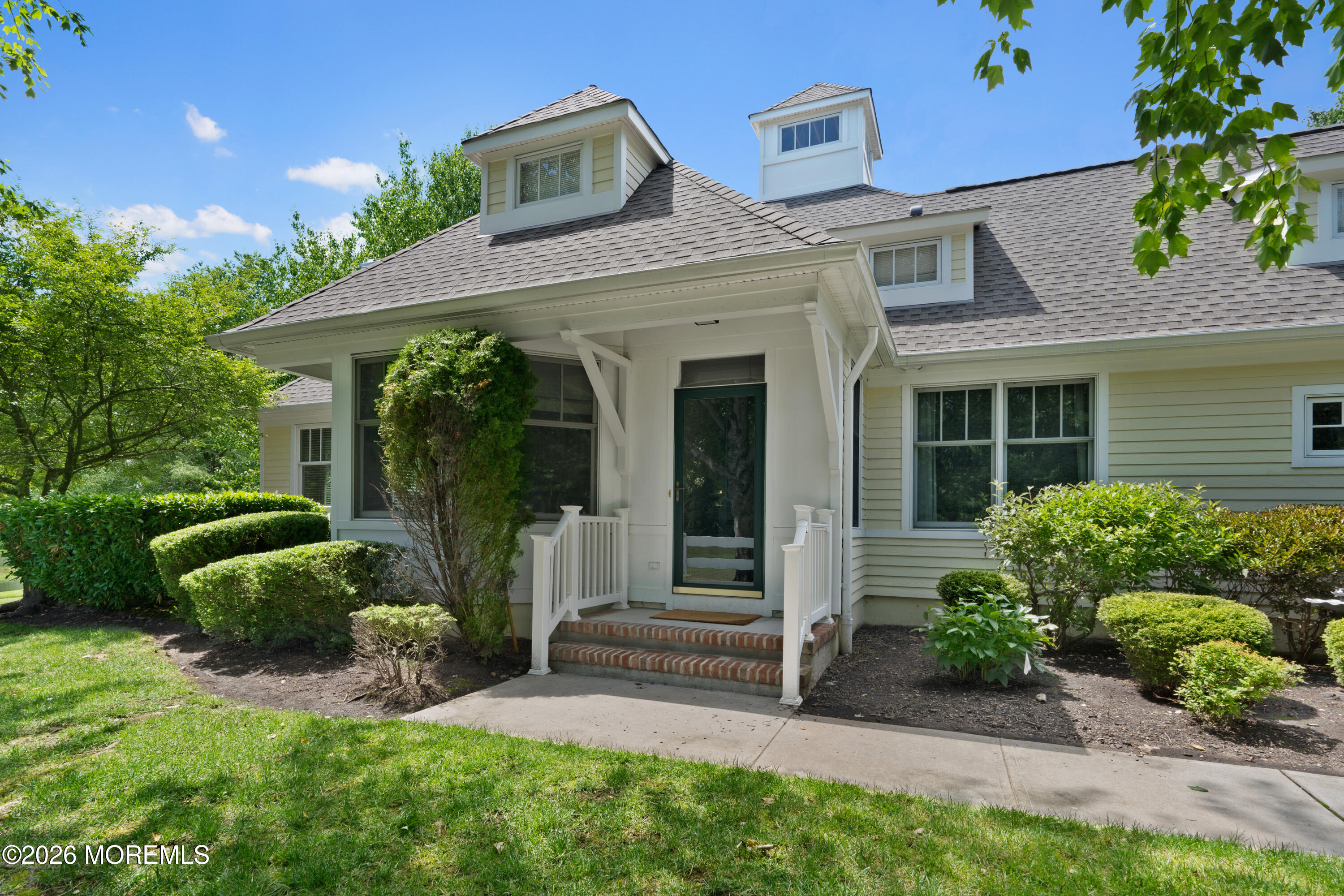 87 Thornbrooke Drive