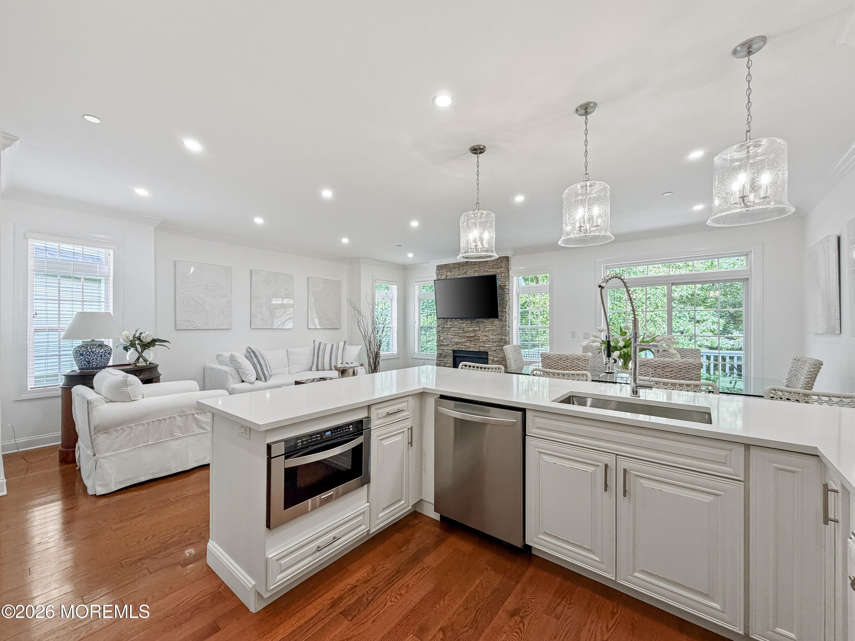 6 Cottrell Court