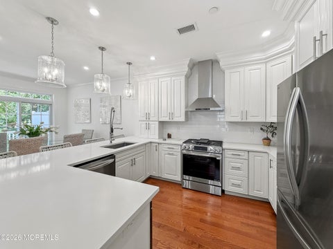 Condo For Sale - 6 Cottrell Court<br/> Middlesex County, Old Bridge, NJ 08857