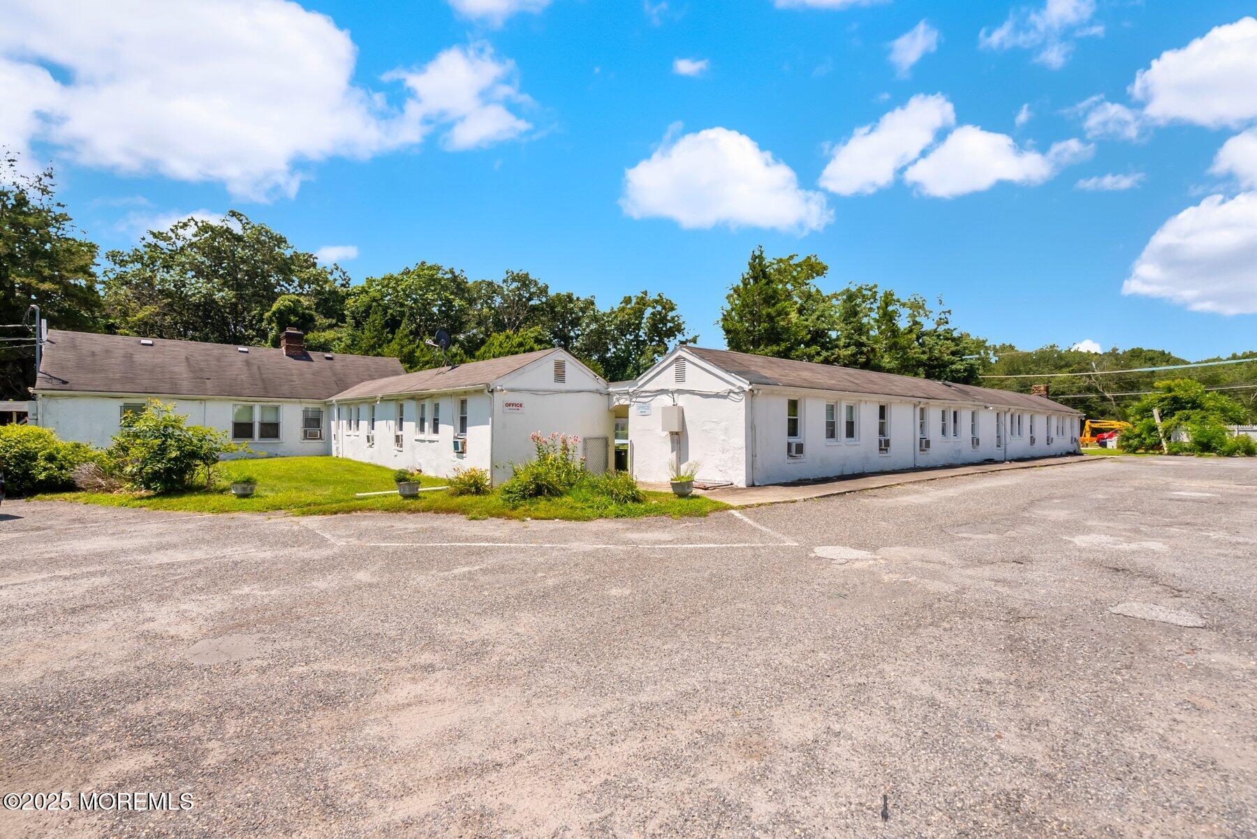 3304 NJ-66, Tinton Falls, NJ 077531-0061