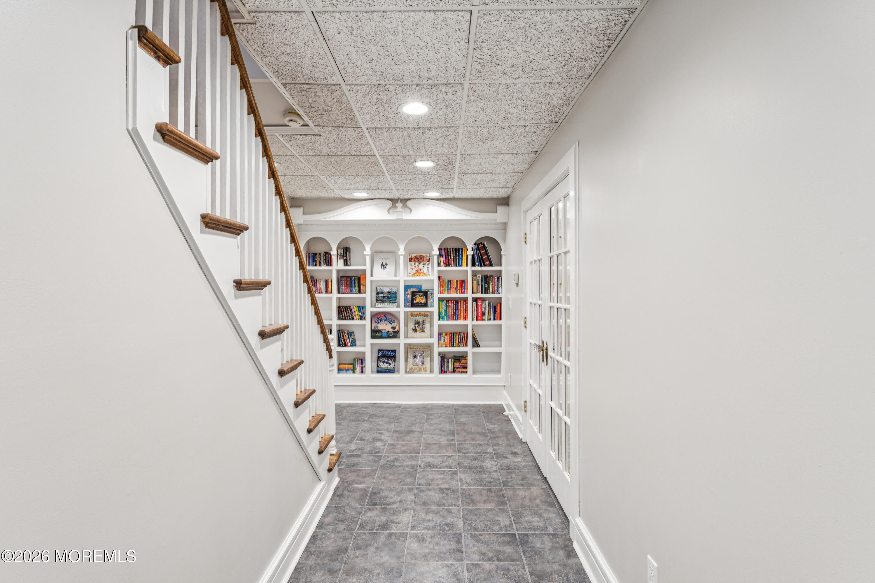 Mountainside, New Jersey, 07092, United States, 5 Bedrooms Bedrooms, ,6 BathroomsBathrooms,Residential,Active,2023935