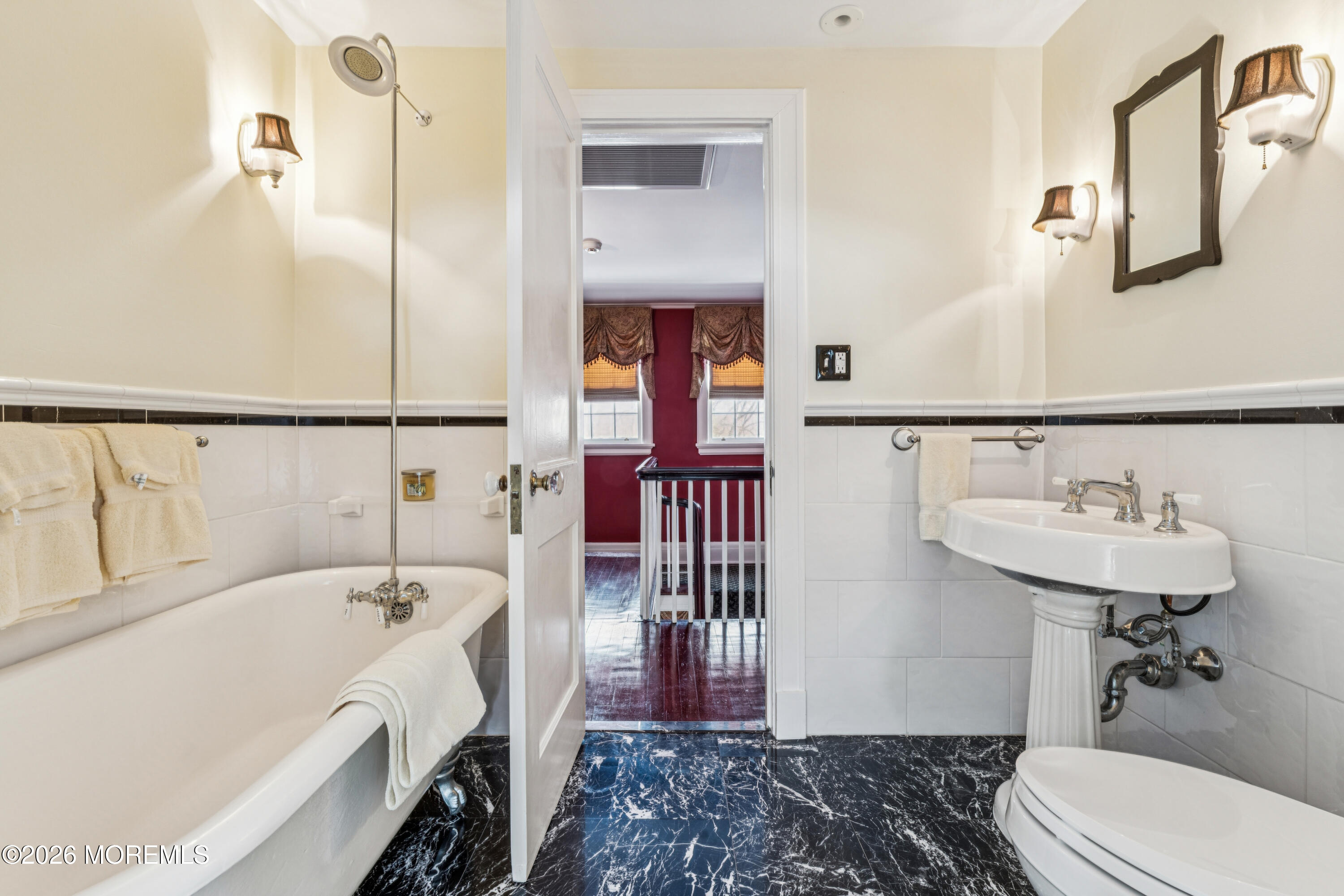 Mountainside, New Jersey, 07092, United States, 5 Bedrooms Bedrooms, ,6 BathroomsBathrooms,Residential,Active,2023935