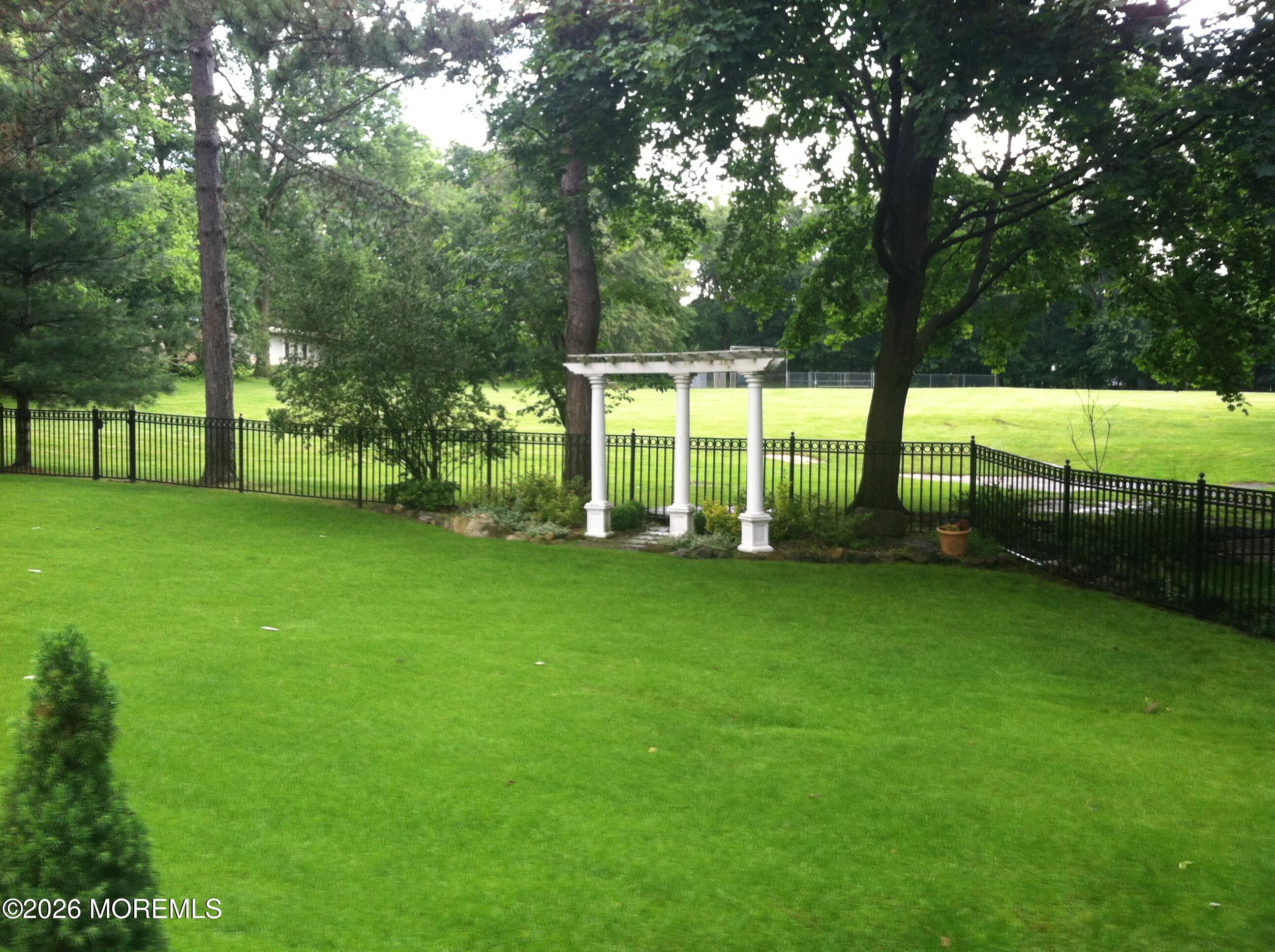 Mountainside, New Jersey, 07092, United States, 5 Bedrooms Bedrooms, ,6 BathroomsBathrooms,Residential,Active,2023935