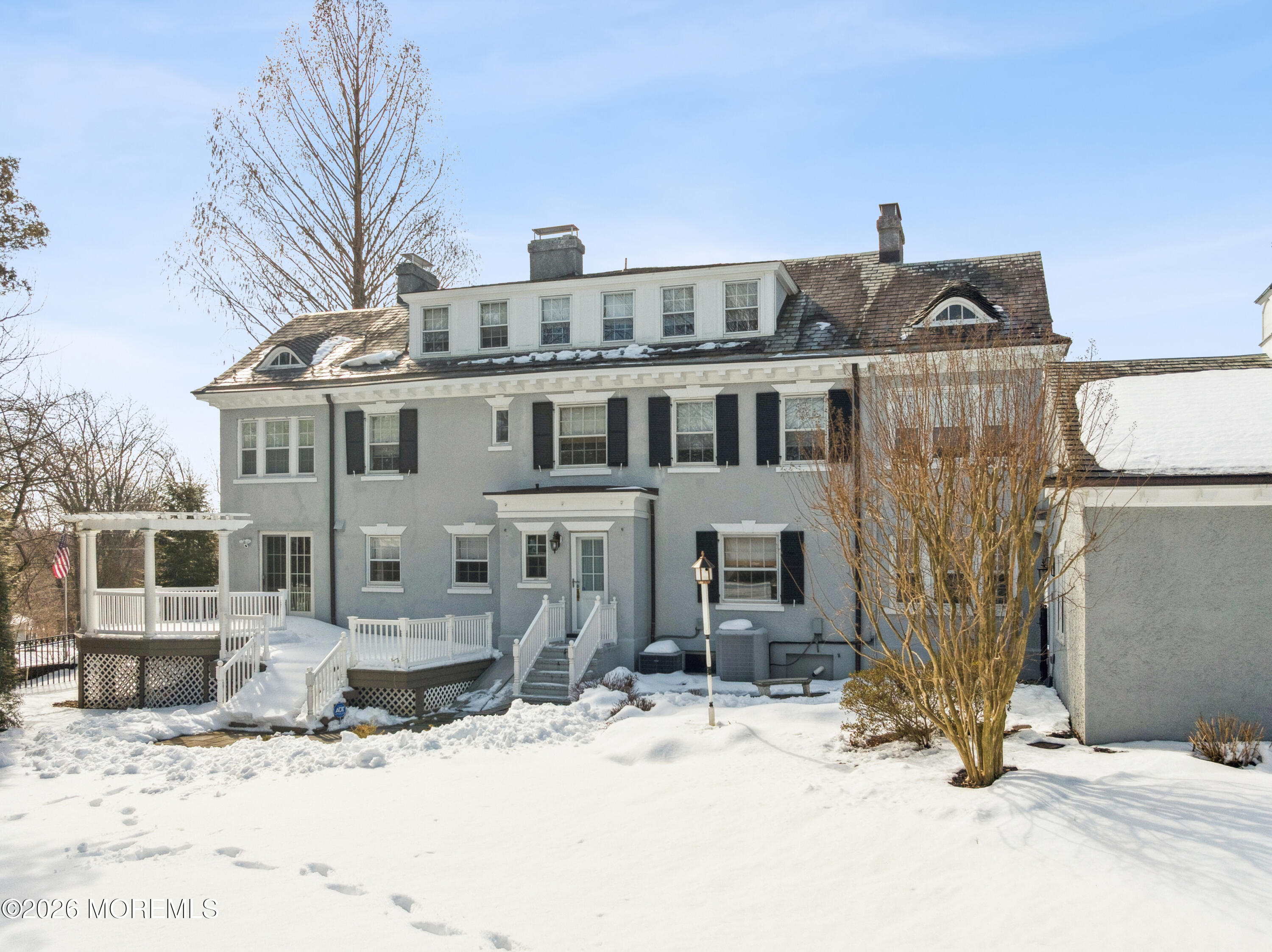 Mountainside, New Jersey, 07092, United States, 5 Bedrooms Bedrooms, ,6 BathroomsBathrooms,Residential,Active,2023935
