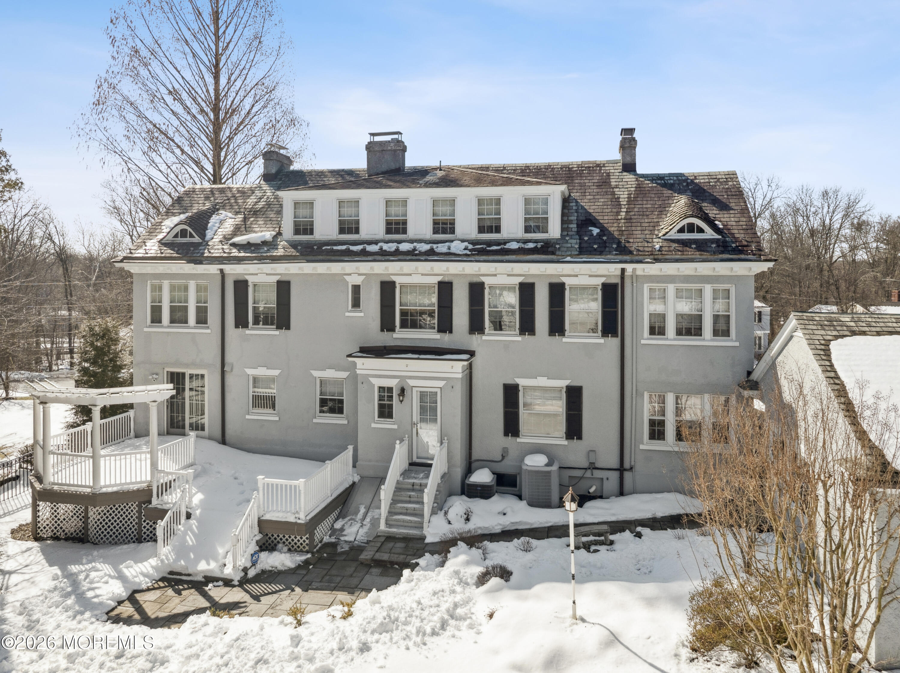 Mountainside, New Jersey, 07092, United States, 5 Bedrooms Bedrooms, ,6 BathroomsBathrooms,Residential,Active,2023935