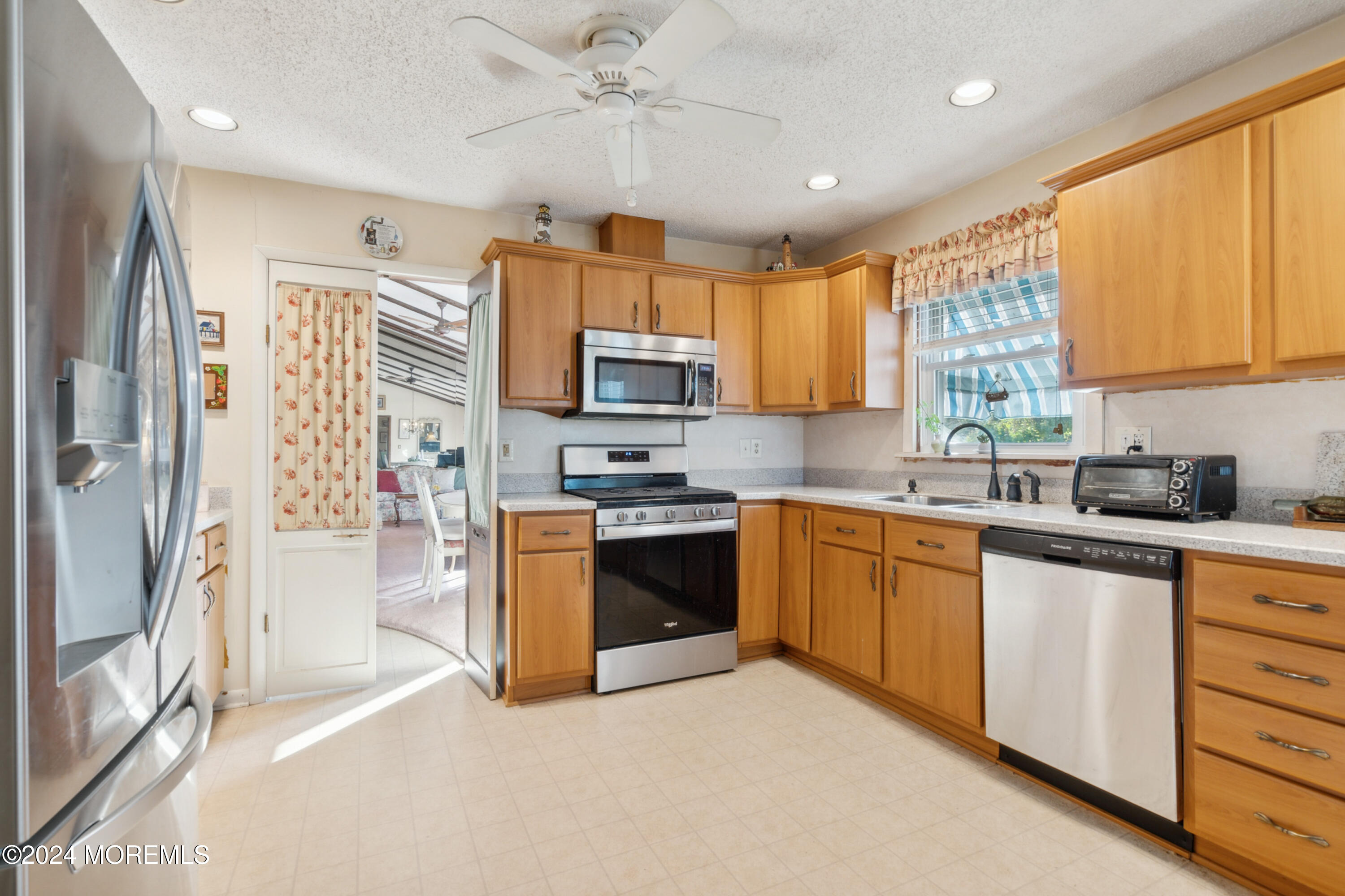 1403 Susan Lane, Point Pleasant, New Jersey image 9