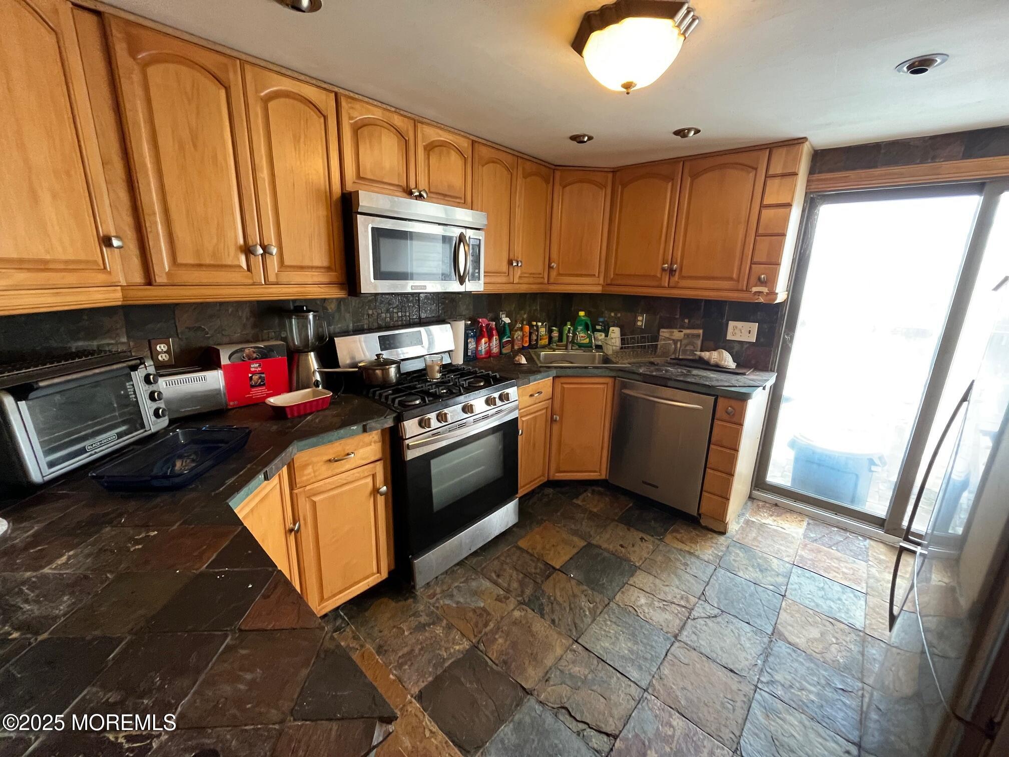 827 Leeward Drive, Forked River, New Jersey image 9