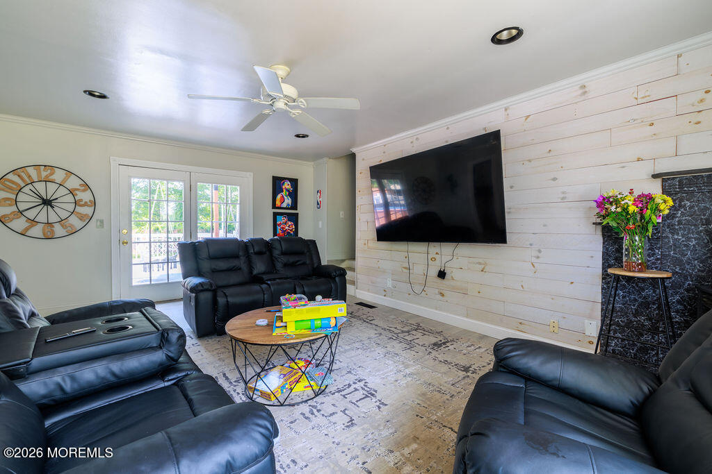 30 Spruce Road
