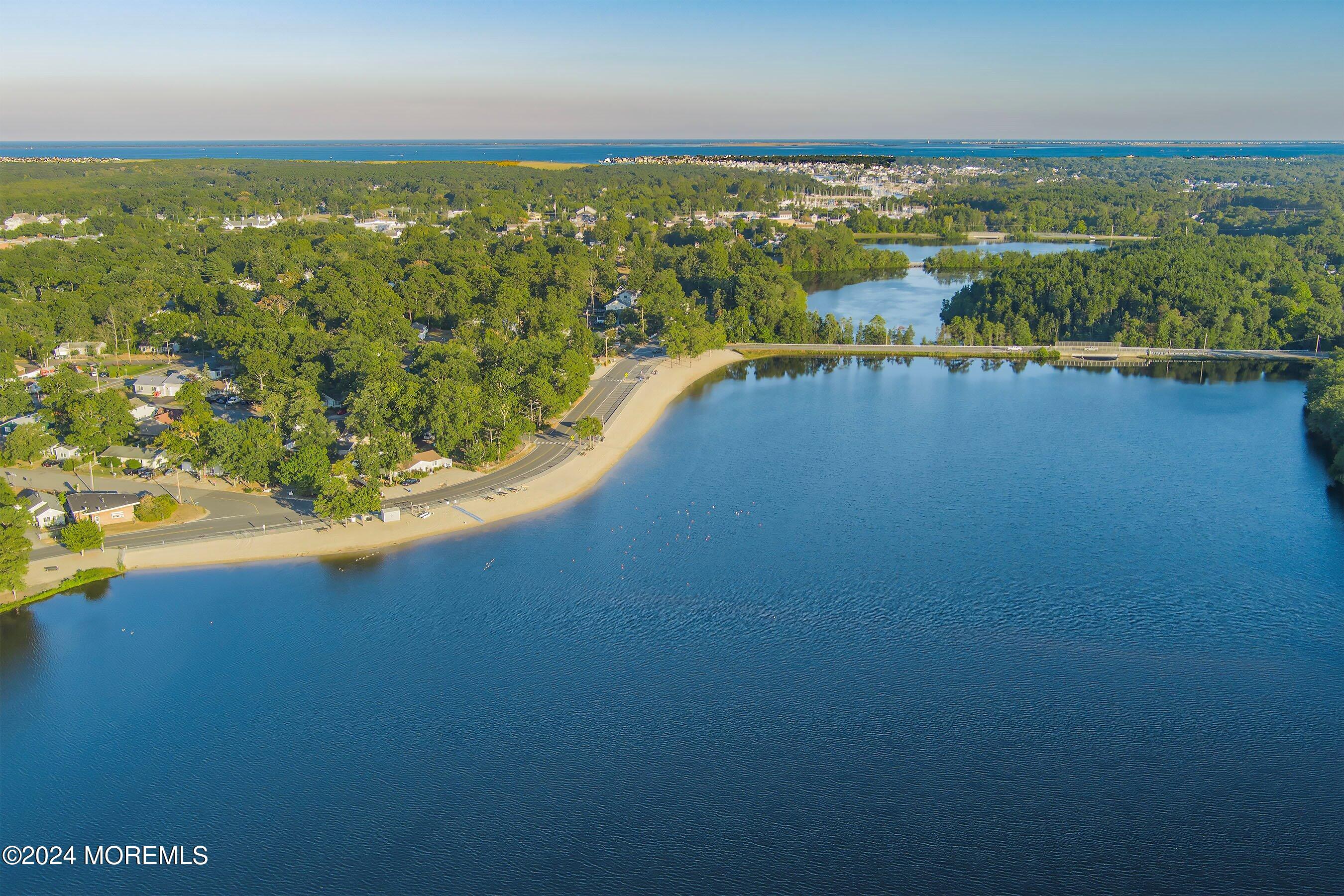 Myrtle Place, Forked River, New Jersey image 8