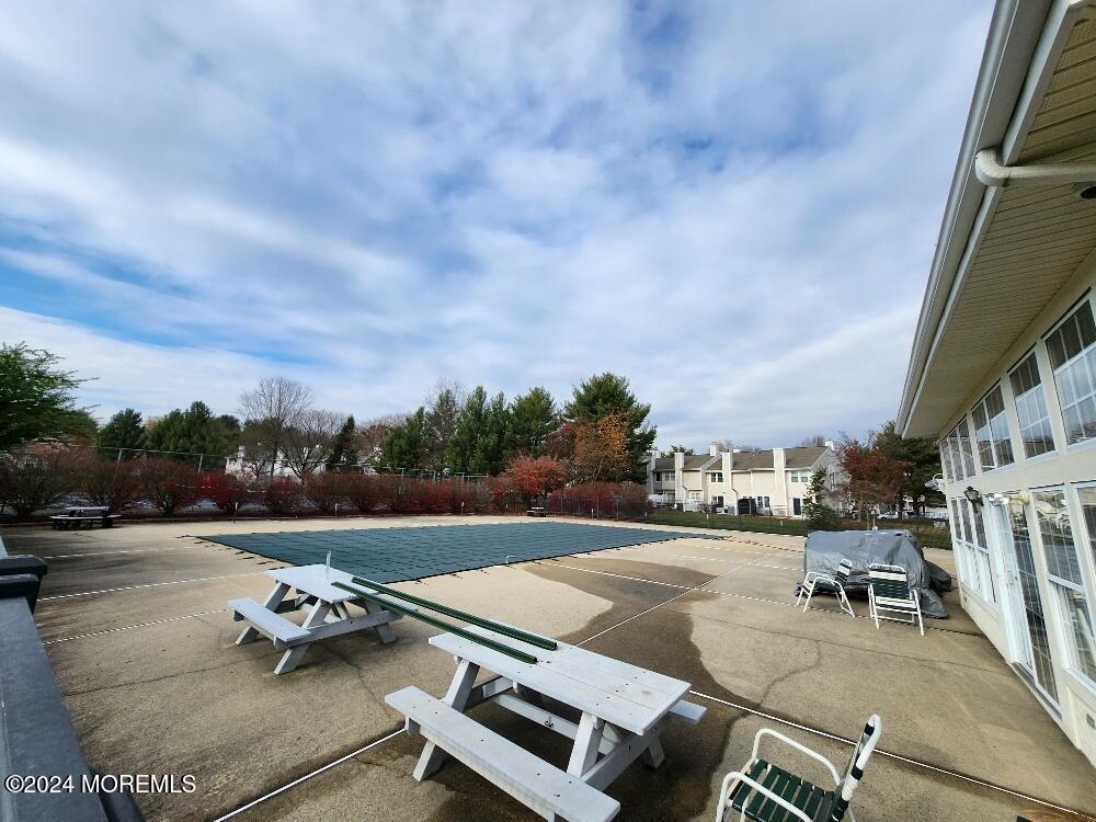 107 Pointe Of Woods Drive #524, Parlin, New Jersey image 44