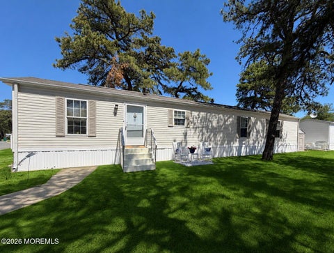 Mobile Home For Sale - 21 Bluebird Lane<br/> Whiting, NJ 08759