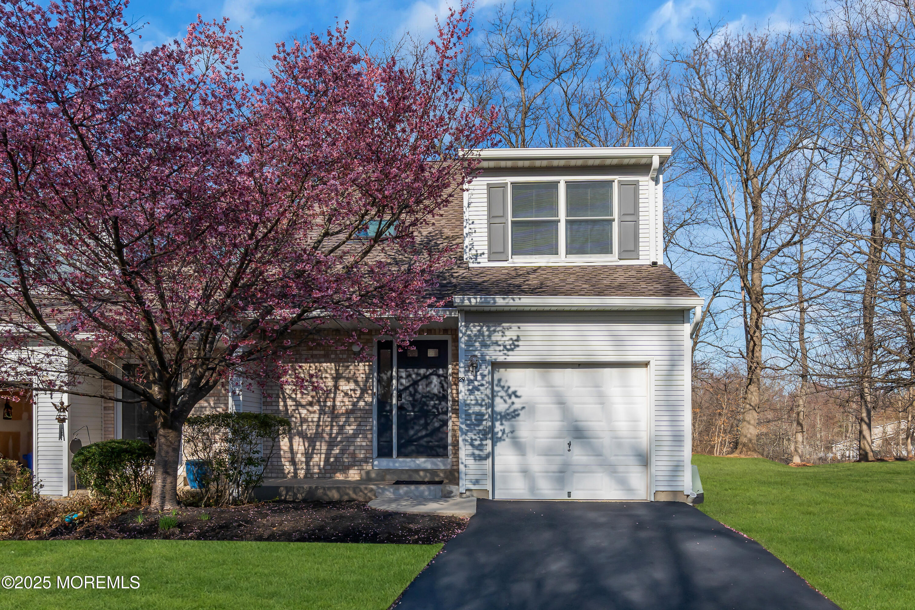 29 Maria Court, Holmdel, New Jersey image 1