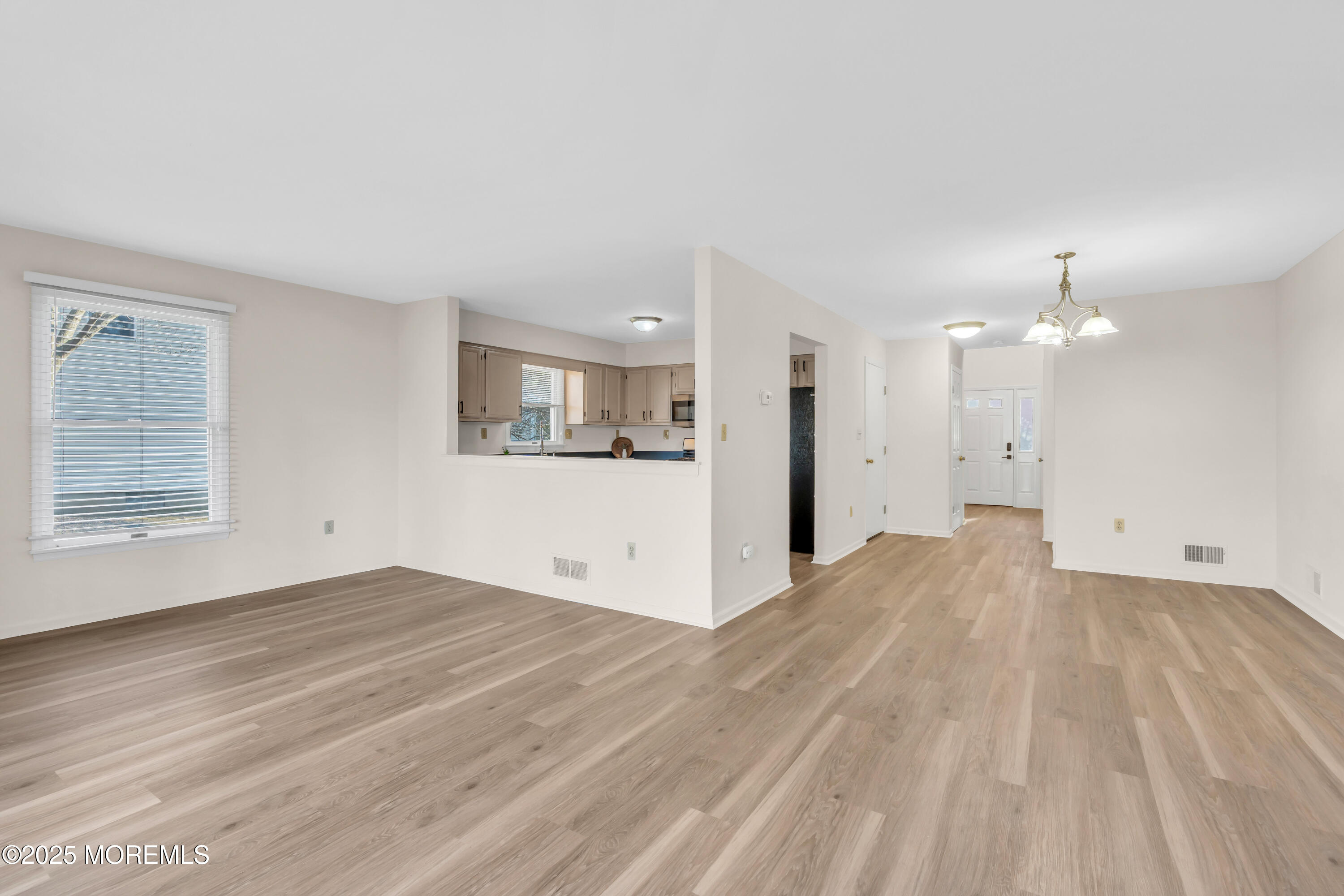 29 Maria Court, Holmdel, New Jersey image 10