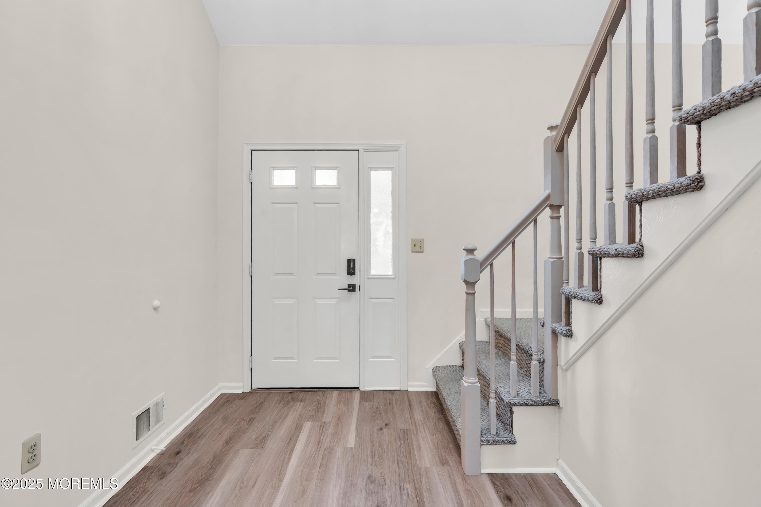29 Maria Court, Holmdel, New Jersey image 2