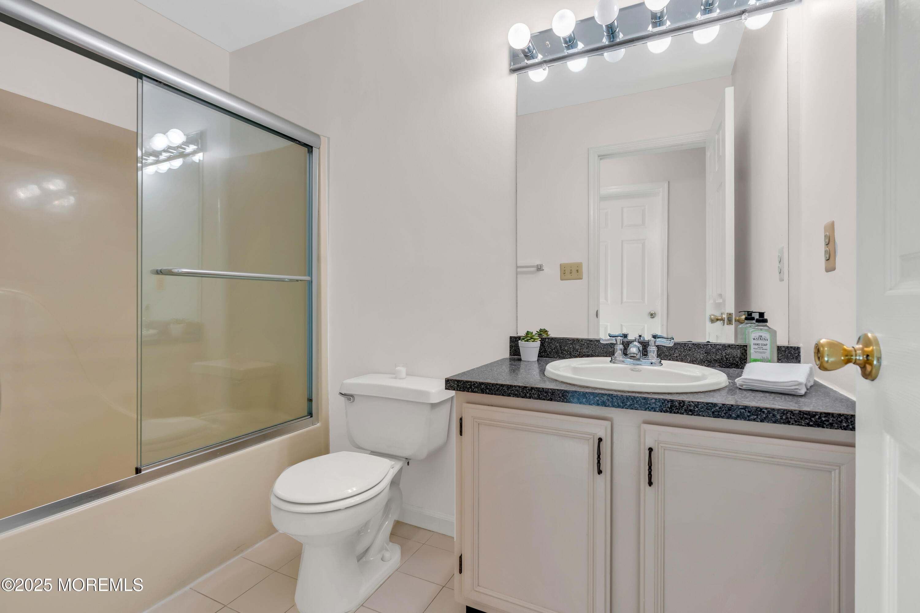29 Maria Court, Holmdel, New Jersey image 15