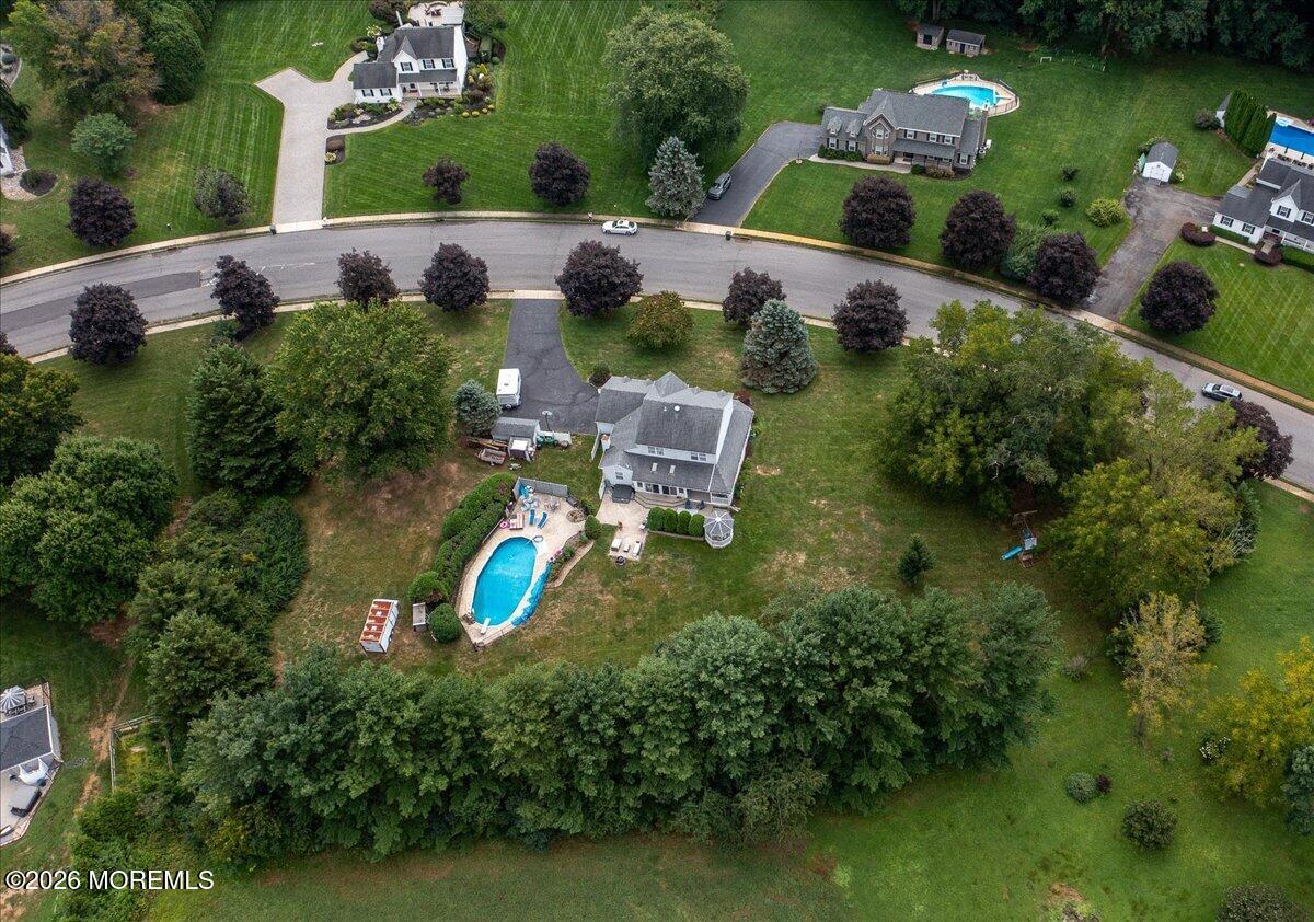 8 Long Acre Drive
