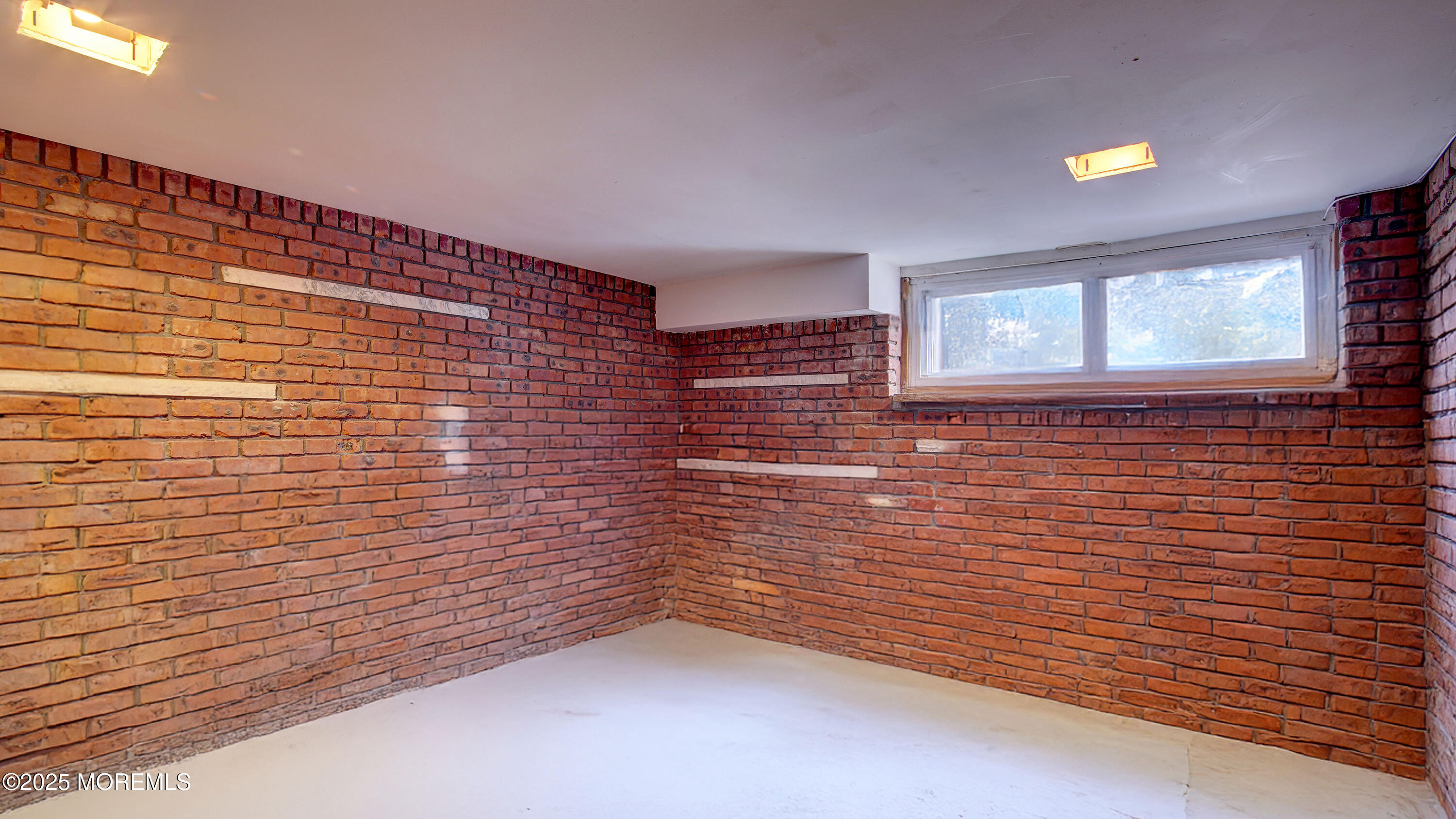 1066 S Mereline Avenue, Avenel, New Jersey image 21
