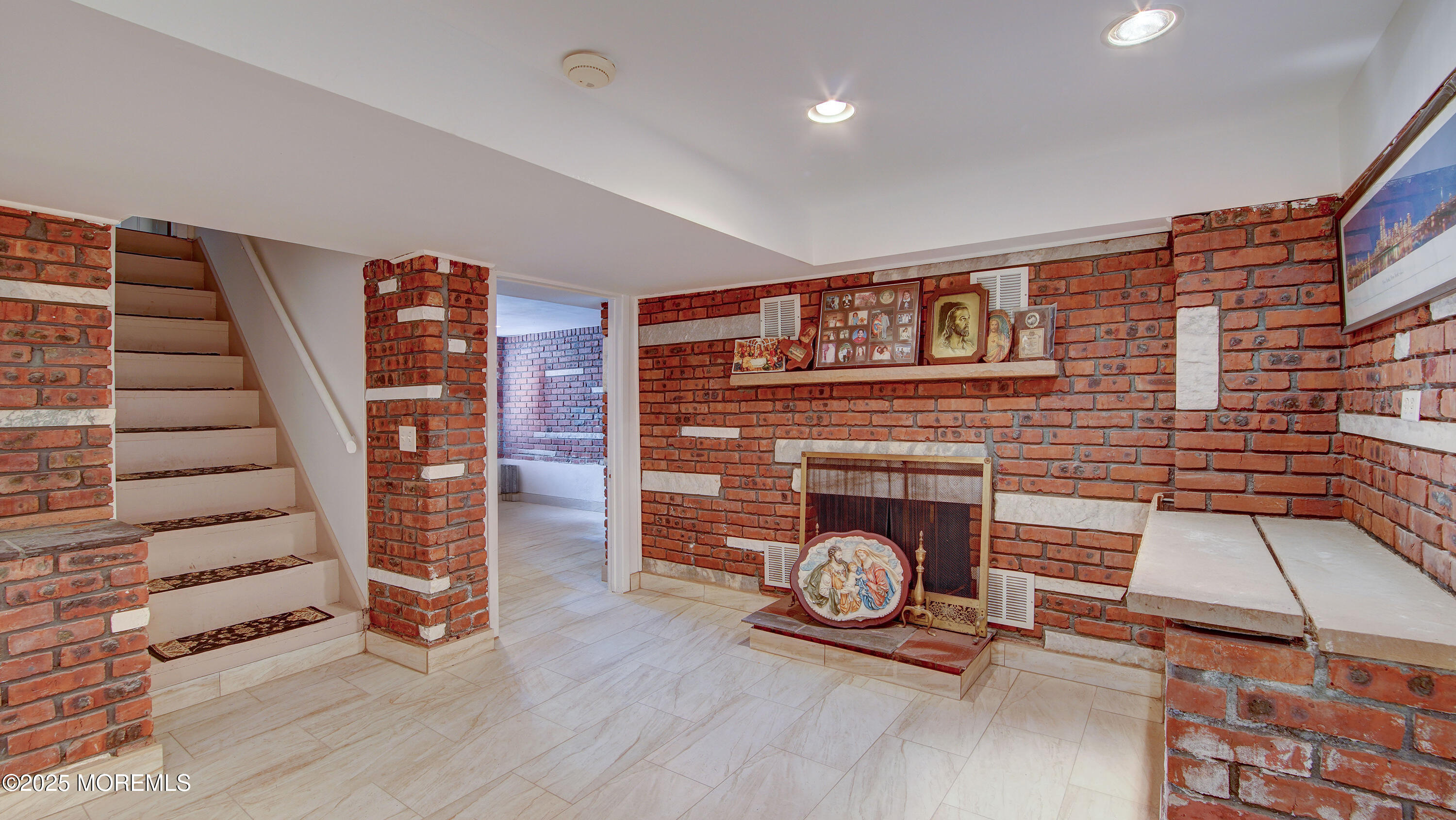 1066 S Mereline Avenue, Avenel, New Jersey image 19