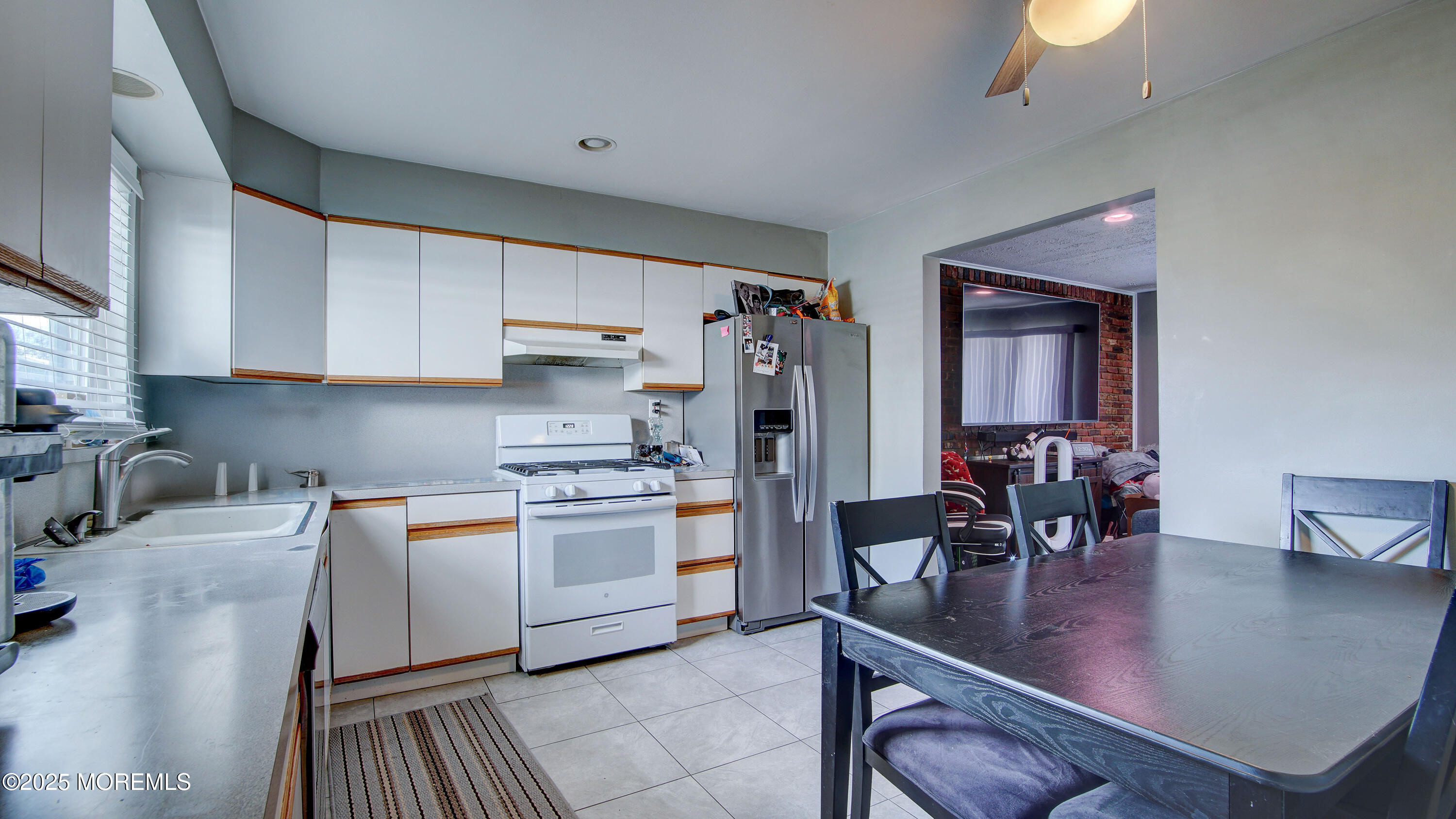 1066 S Mereline Avenue, Avenel, New Jersey image 8