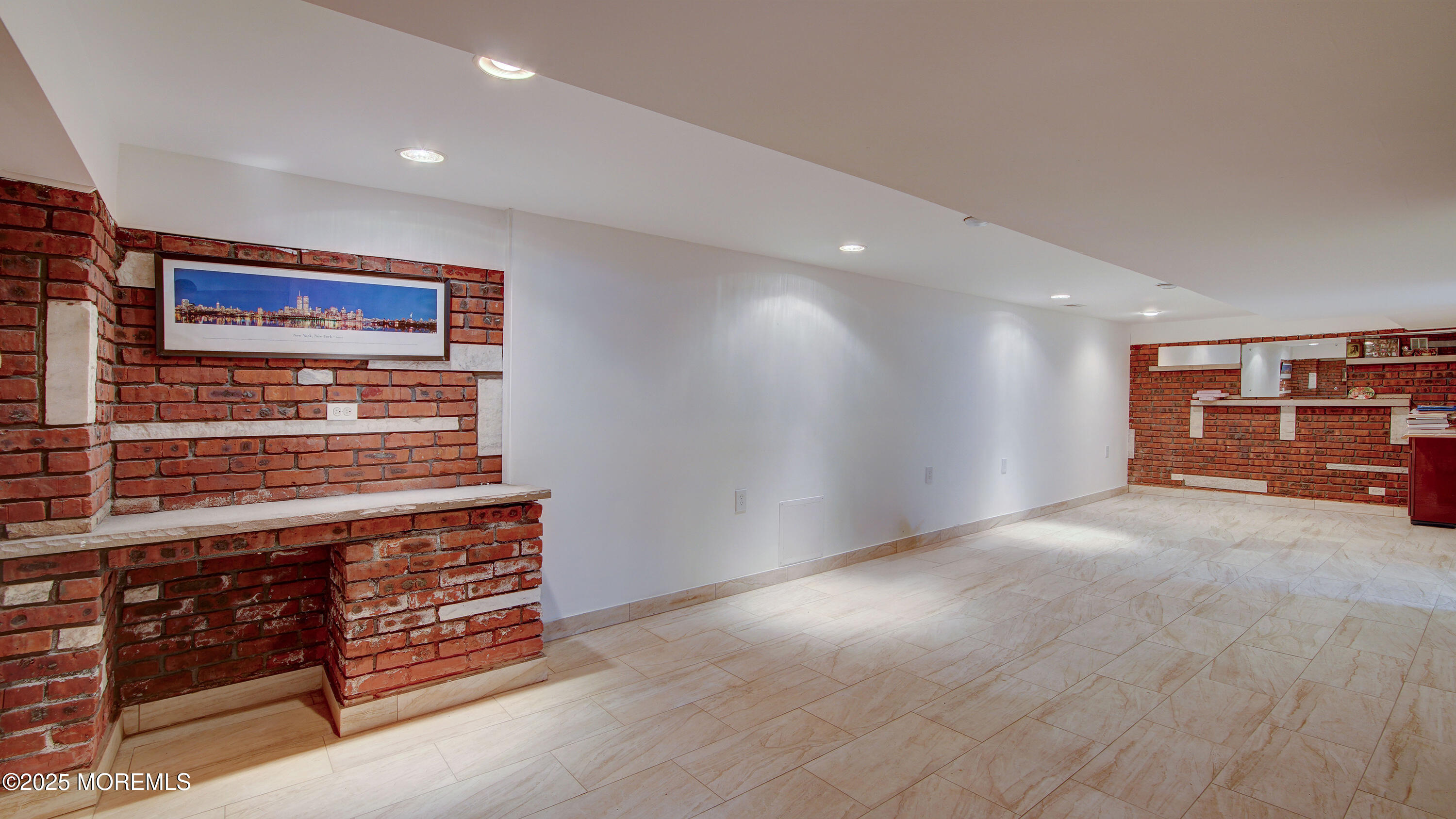 1066 S Mereline Avenue, Avenel, New Jersey image 22