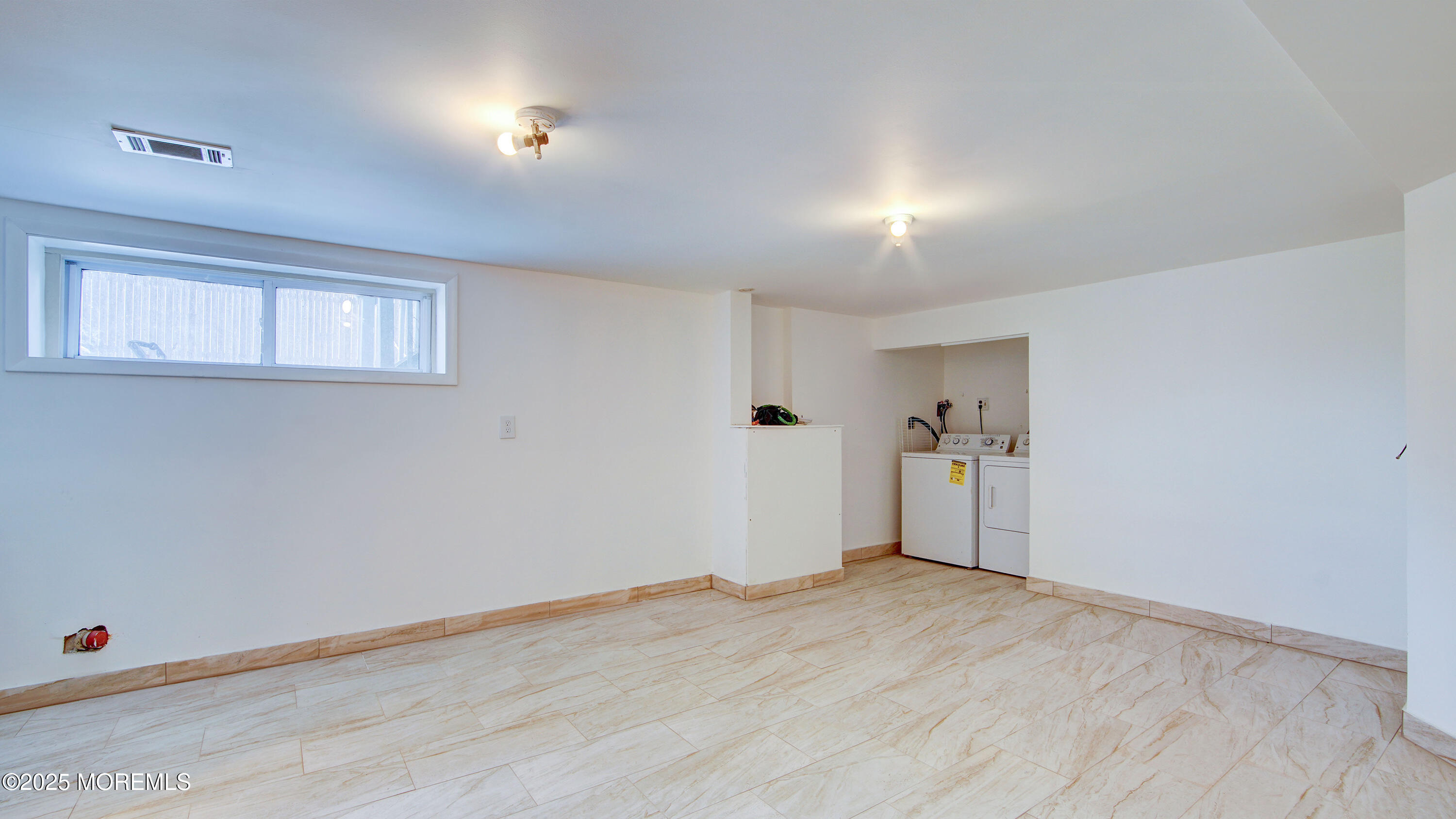 1066 S Mereline Avenue, Avenel, New Jersey image 27