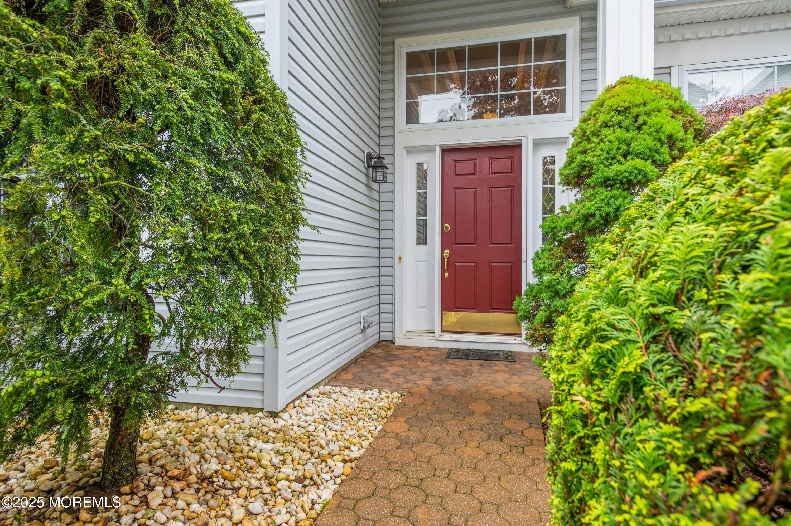 13 Hogan Way, Monroe Township, New Jersey image 1
