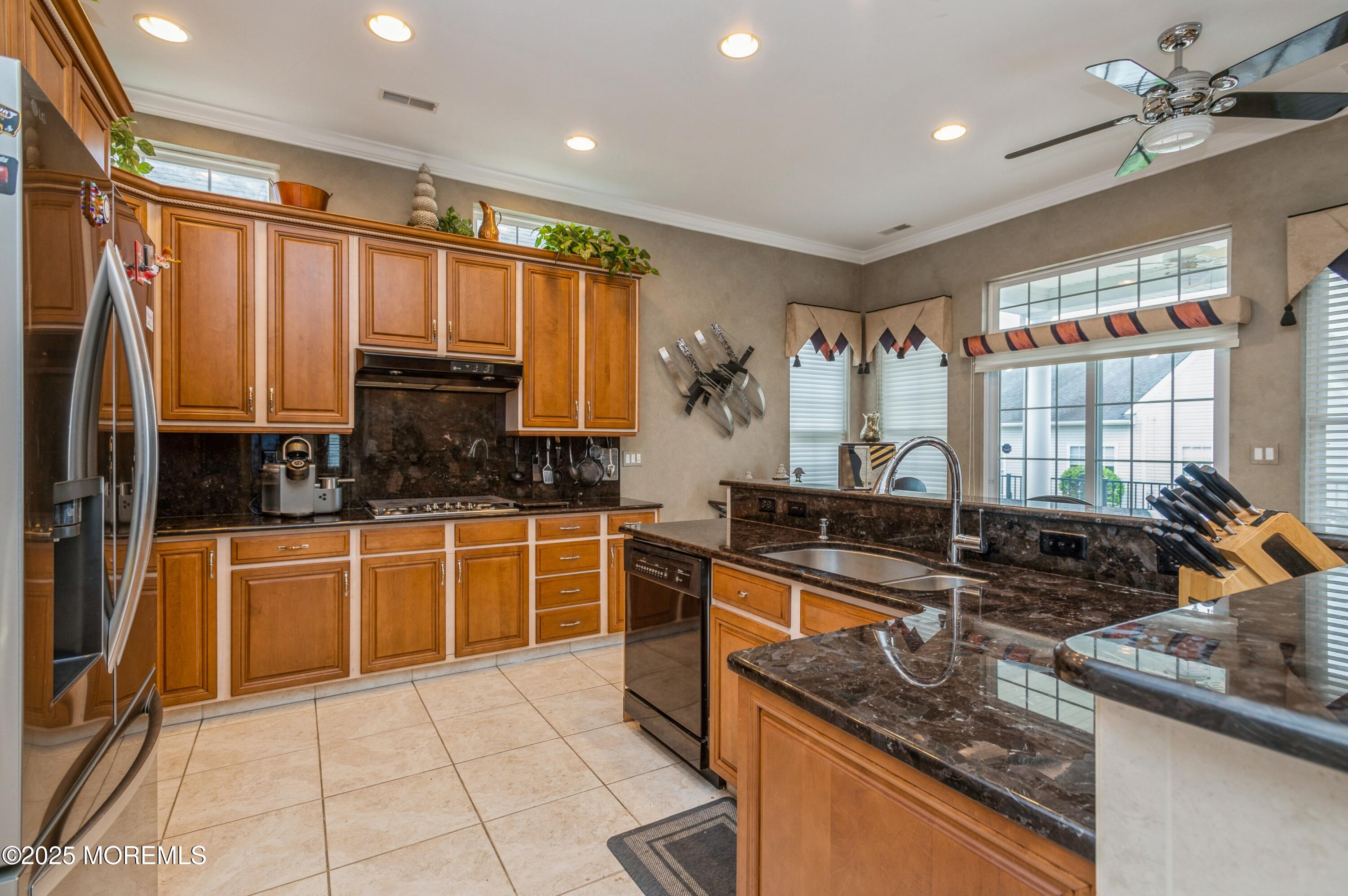 13 Hogan Way, Monroe Township, New Jersey image 6