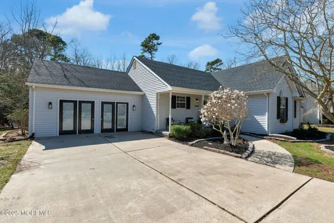 MLS: 22508936