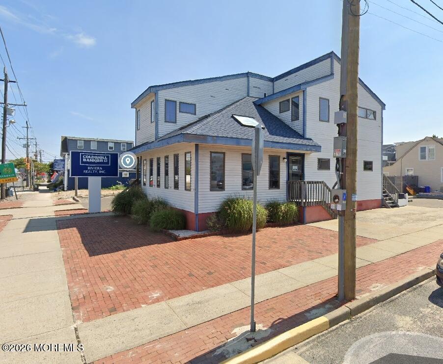 1118-1120 Long Beach Blvd.