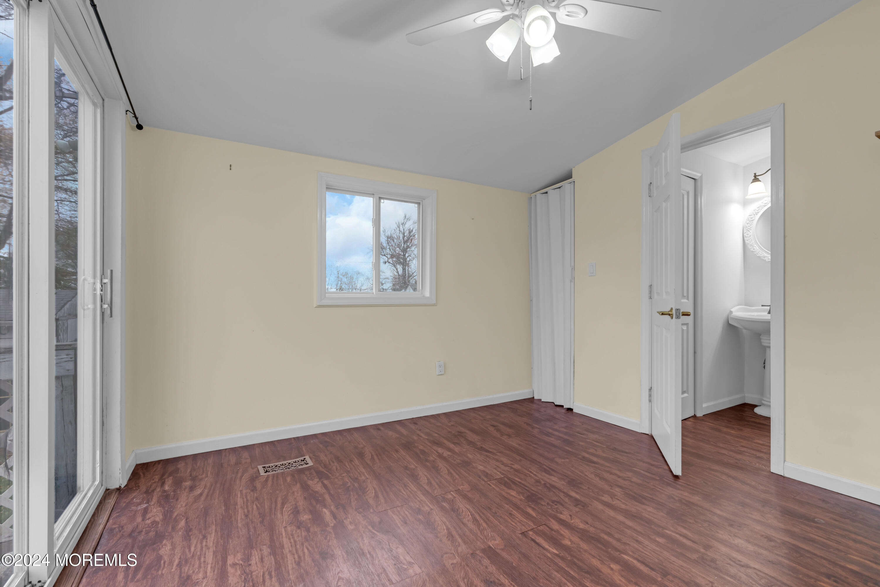 848 S Concourse, Keyport, New Jersey image 18