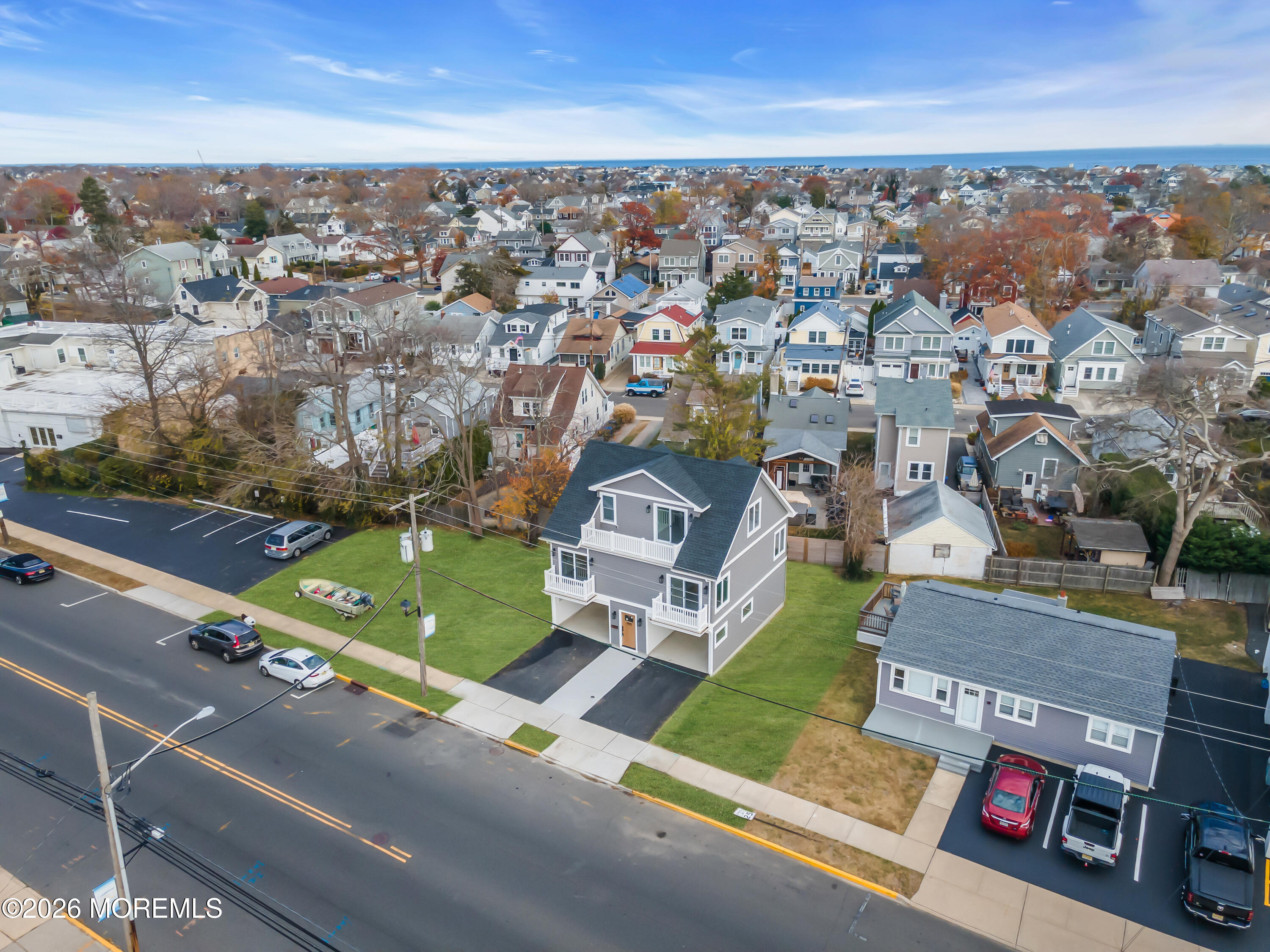 1900 Main Street