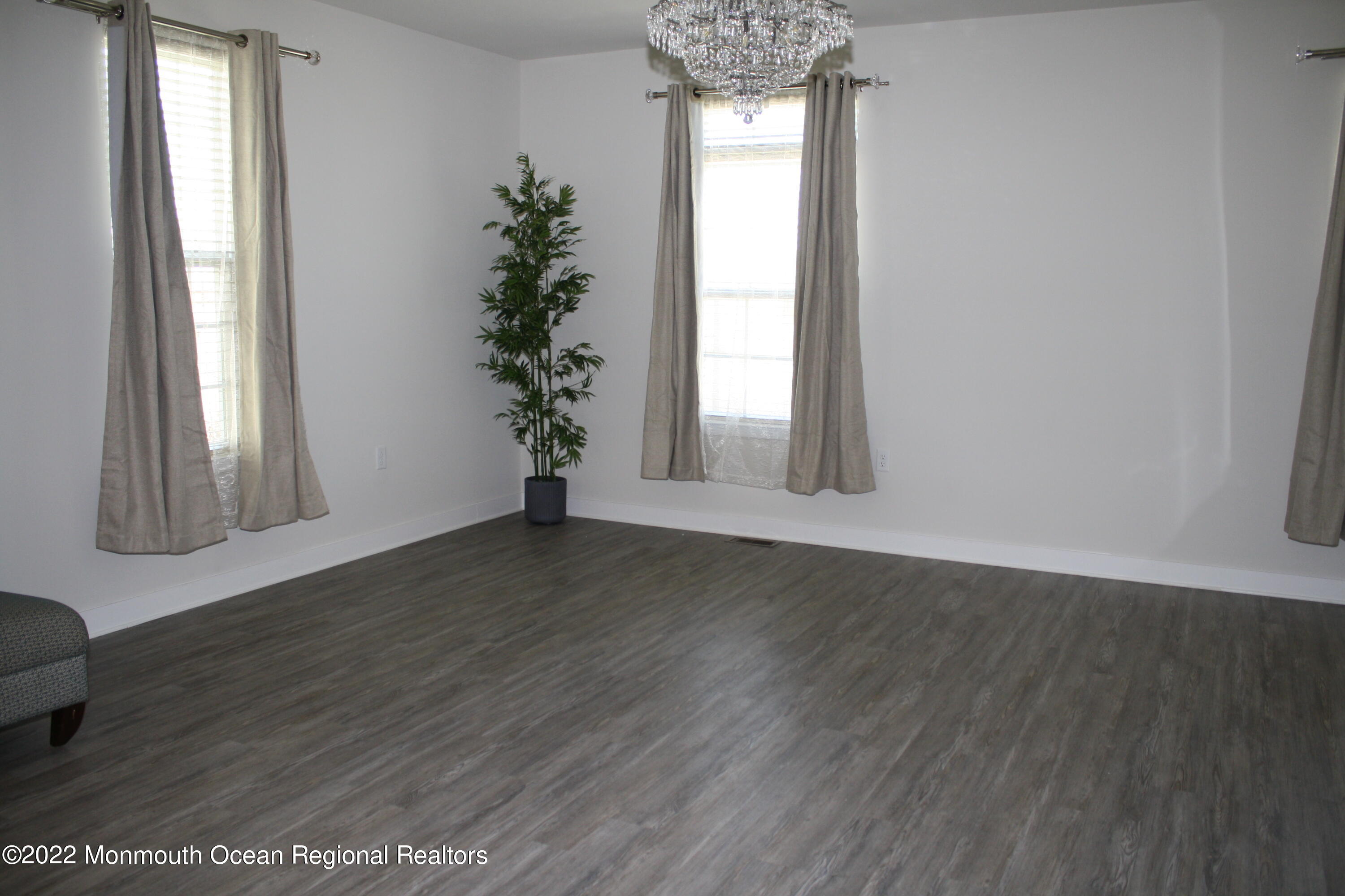 98 Anchor Way 298