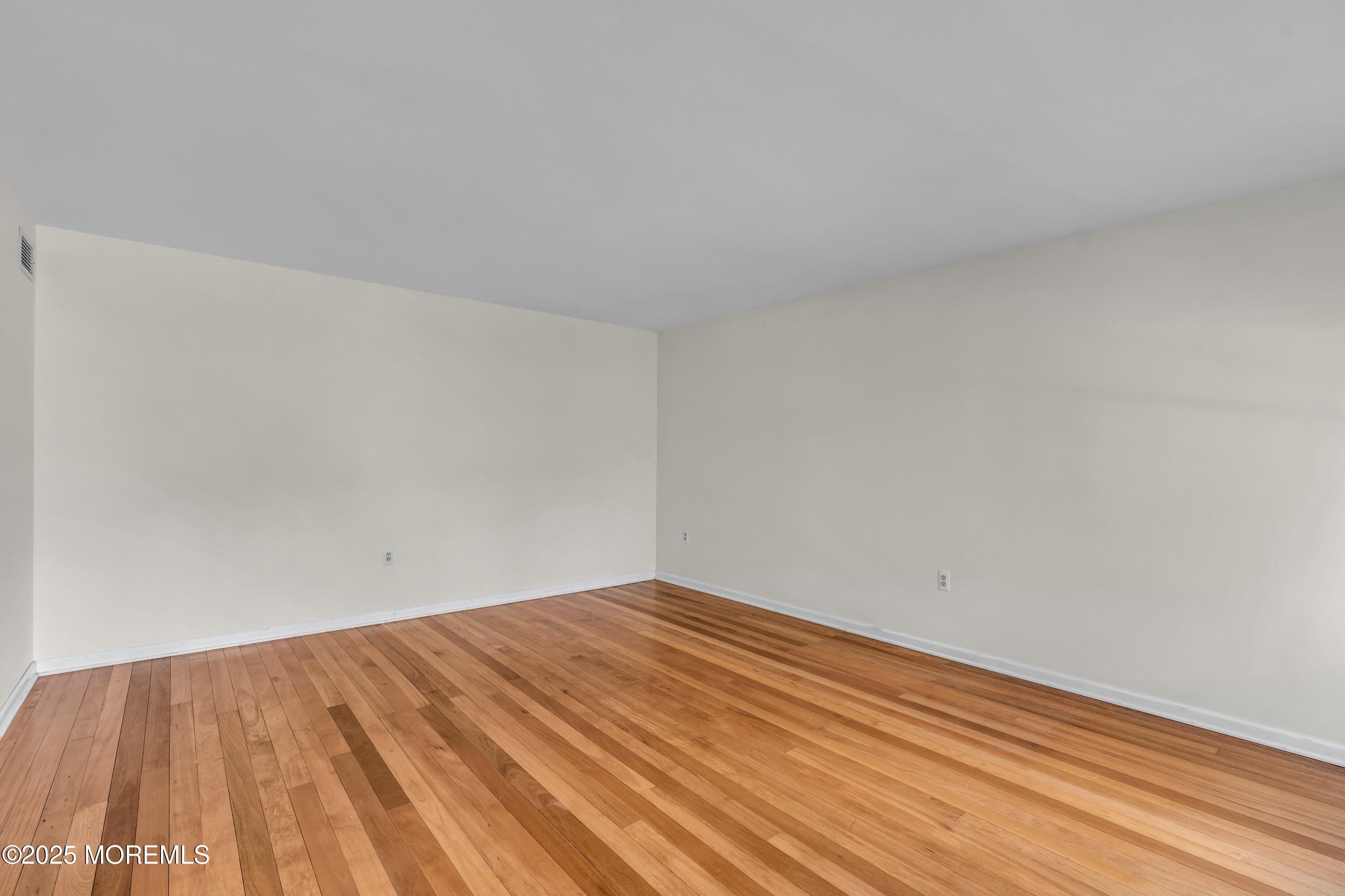 117 Paint Island Spring Road, Millstone, New Jersey image 45