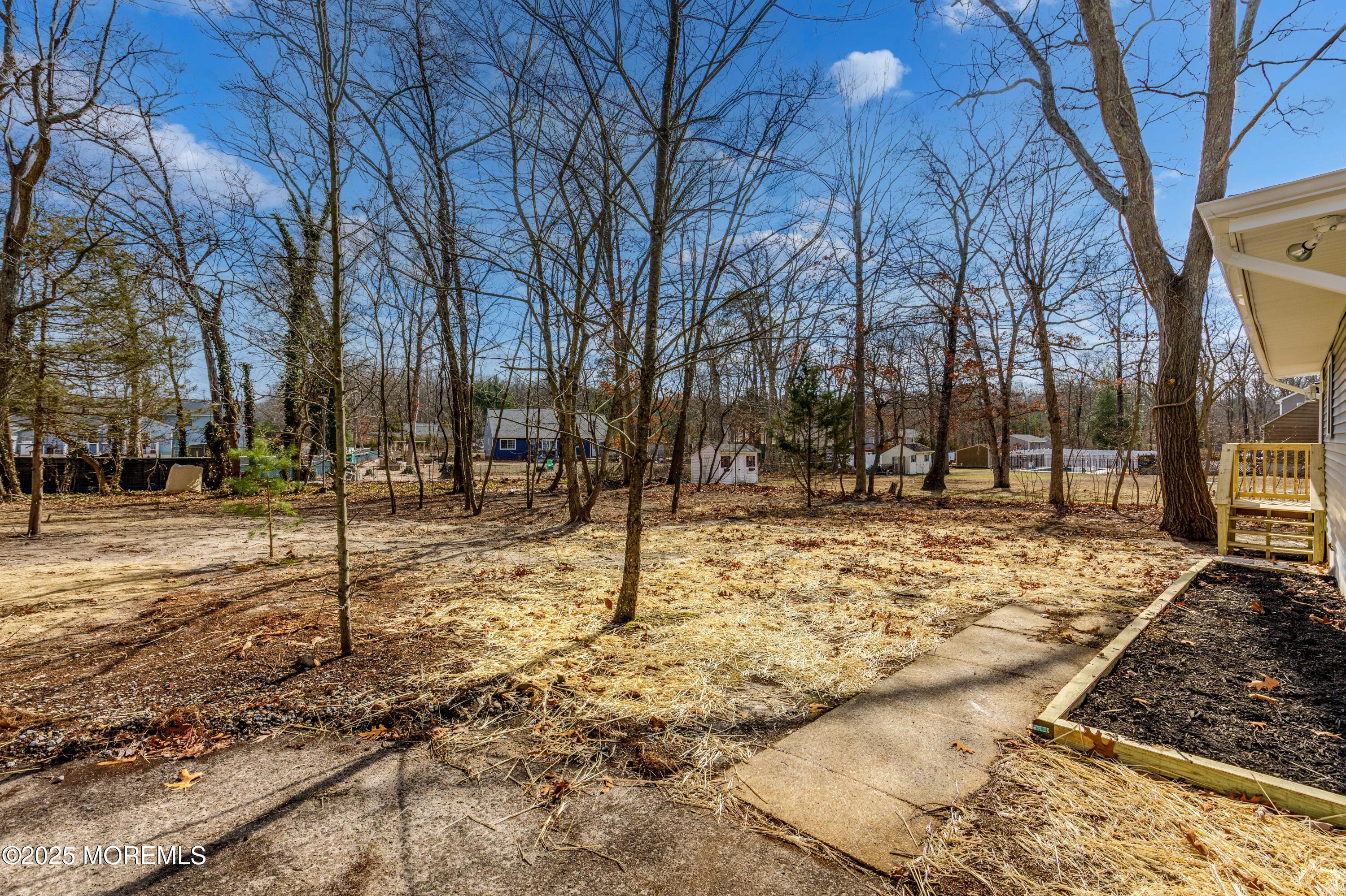 9 W Caines Drive, Cream Ridge, New Jersey image 5