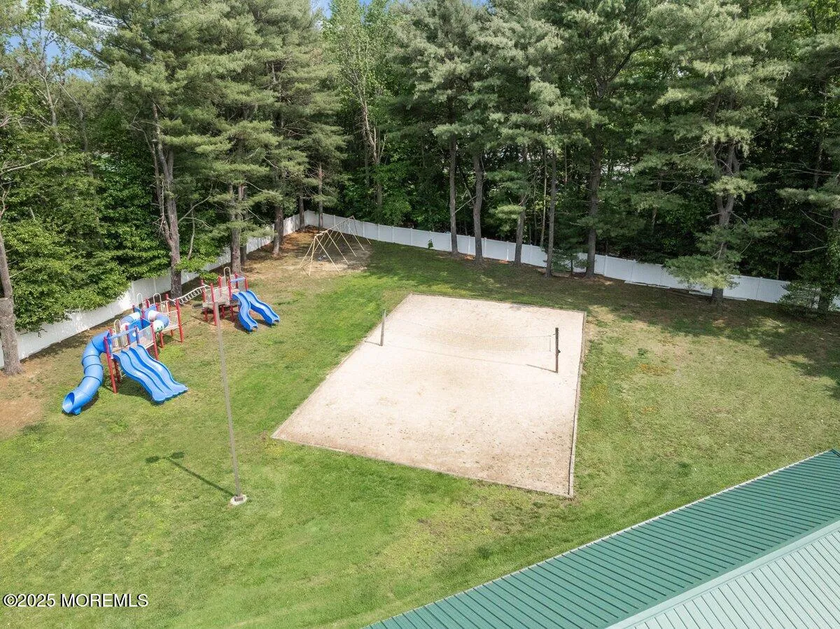 Manalapan, New Jersey 07726, United States, 4 Bedrooms Bedrooms, ,2 BathroomsBathrooms,Residential,Active,158487