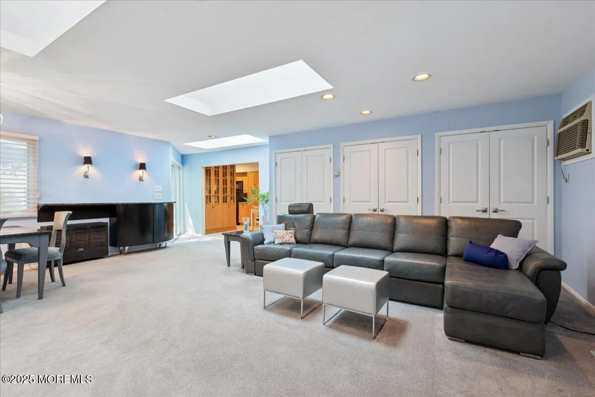 Manalapan, New Jersey 07726, United States, 4 Bedrooms Bedrooms, ,2 BathroomsBathrooms,Residential,Active,158487