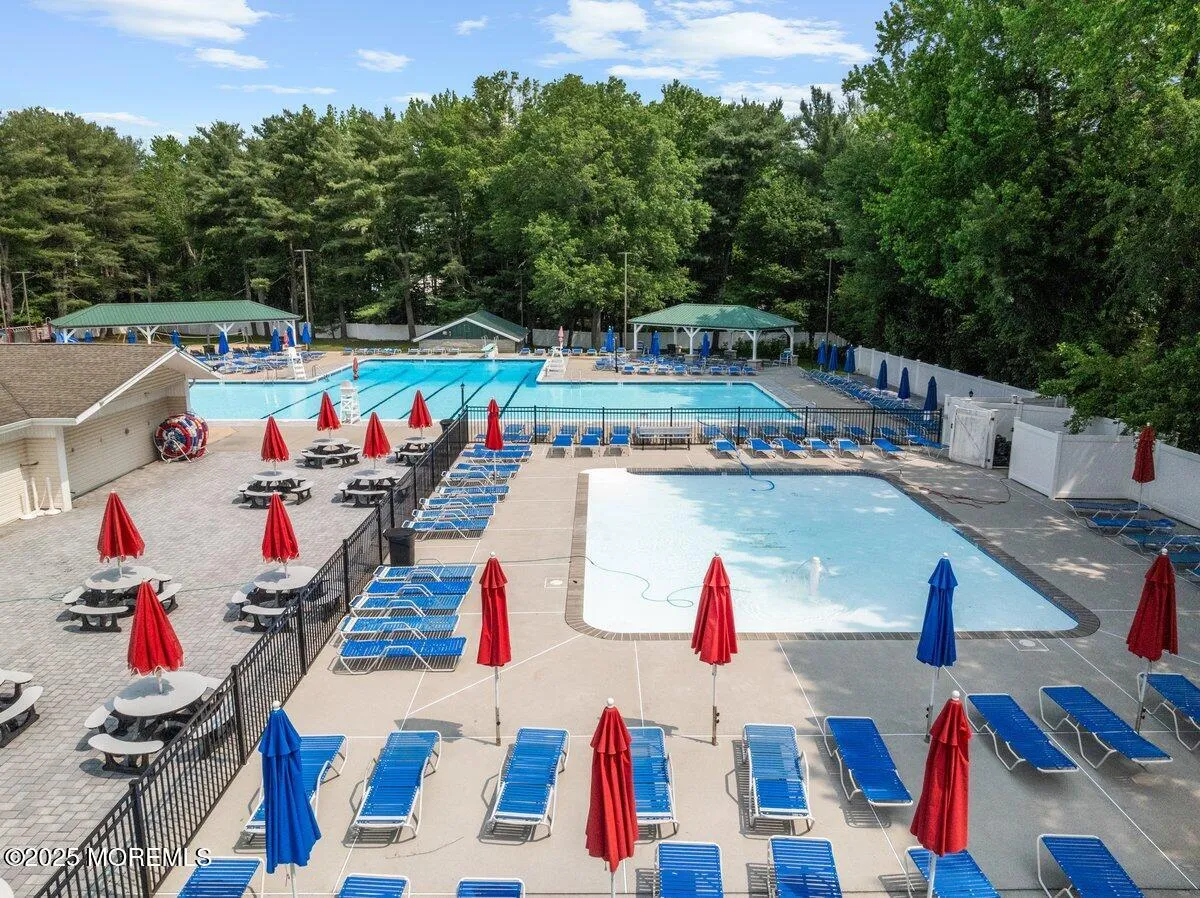 Manalapan, New Jersey 07726, United States, 4 Bedrooms Bedrooms, ,2 BathroomsBathrooms,Residential,Active,158487