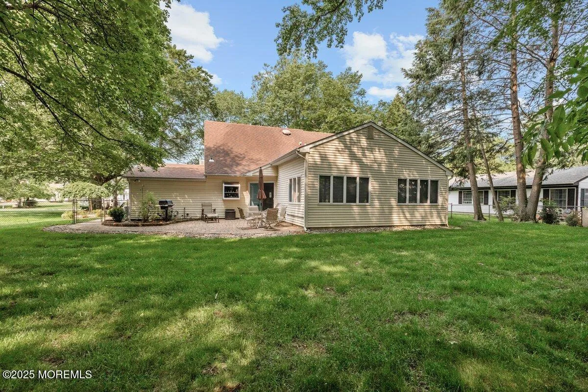 Manalapan, New Jersey 07726, United States, 4 Bedrooms Bedrooms, ,2 BathroomsBathrooms,Residential,Active,158487