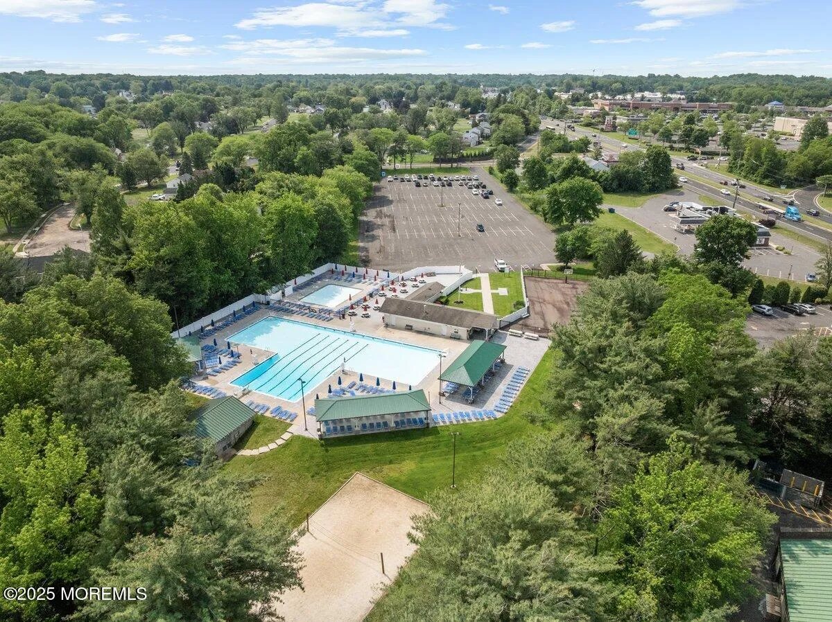 Manalapan, New Jersey 07726, United States, 4 Bedrooms Bedrooms, ,2 BathroomsBathrooms,Residential,Active,158487